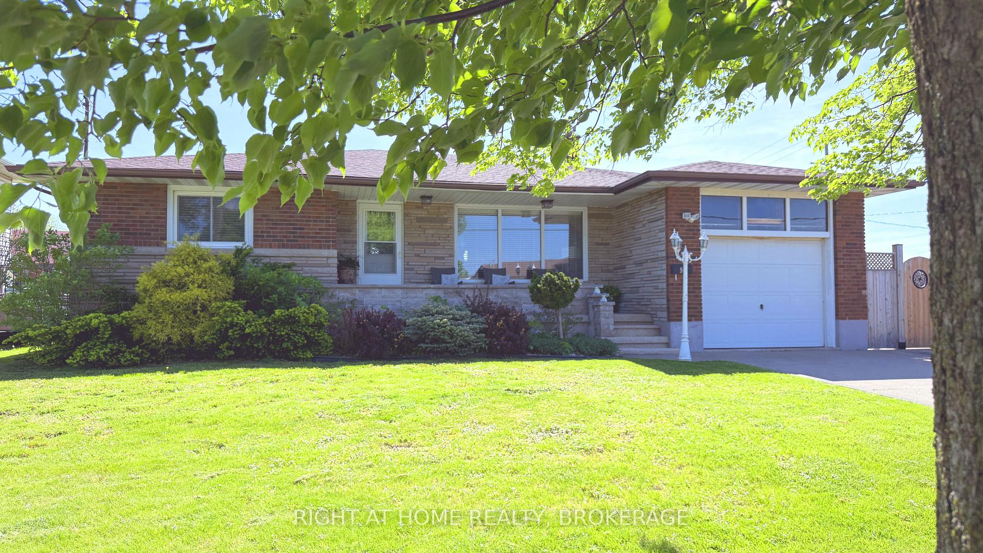 94 Wellington Street, Welland, ON L3B 1B1 — Welland, Ontario