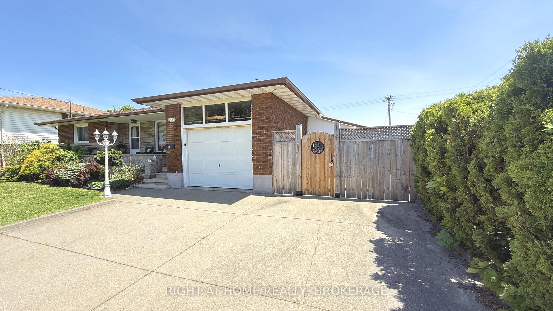 94 Wellington Street, Welland — photo 2 of 5