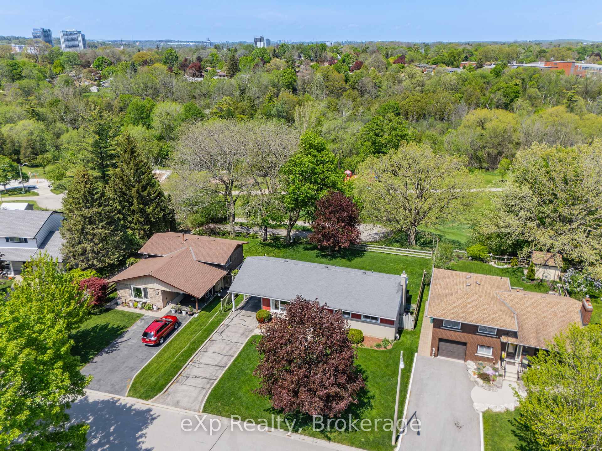53 Woodland Drive, Cambridge — photo 4 of 5