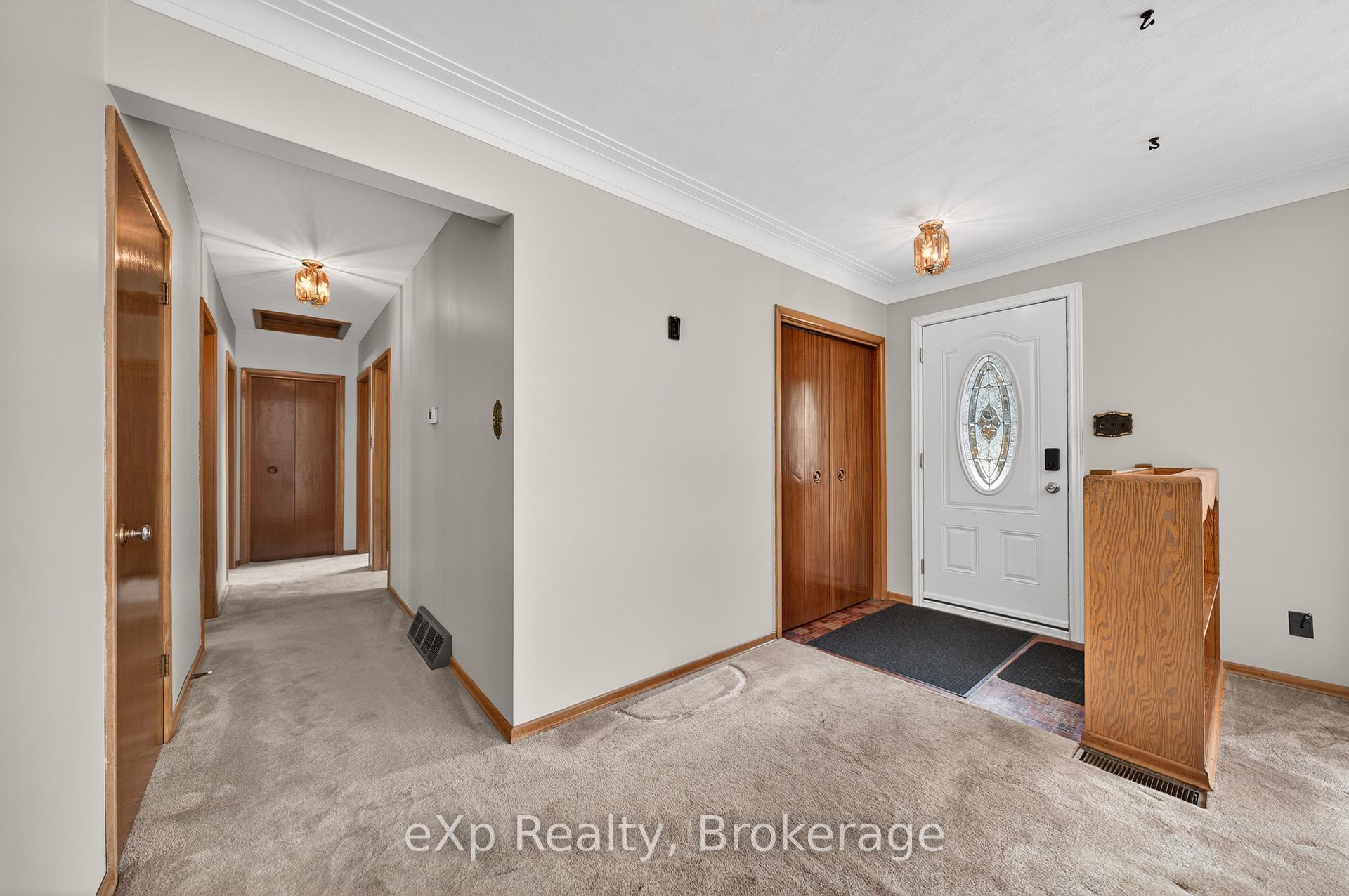 53 Woodland Drive, Cambridge — photo 5 of 5