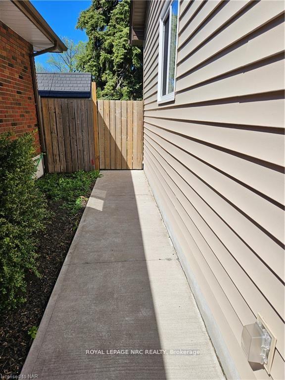 5 Kilbourne Crescent, St. Catharines — photo 2 of 5