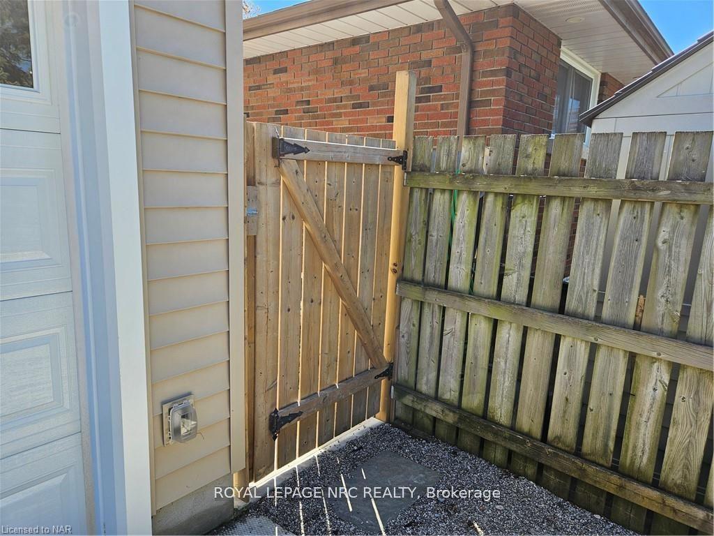 5 Kilbourne Crescent, St. Catharines — photo 3 of 5