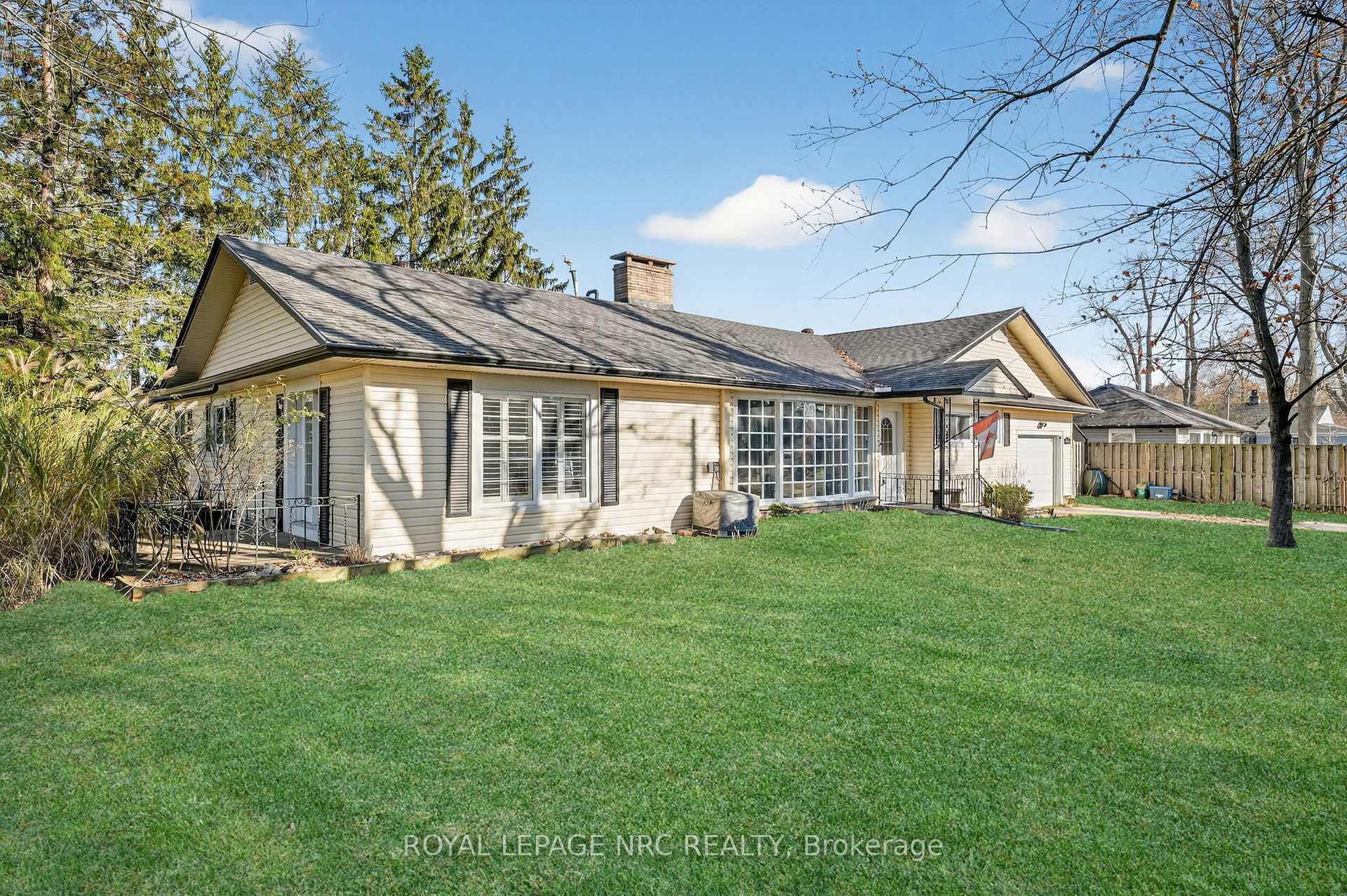 3208 Young Avenue, Fort Erie, ON L0S 1N0 — Fort Erie, Ontario