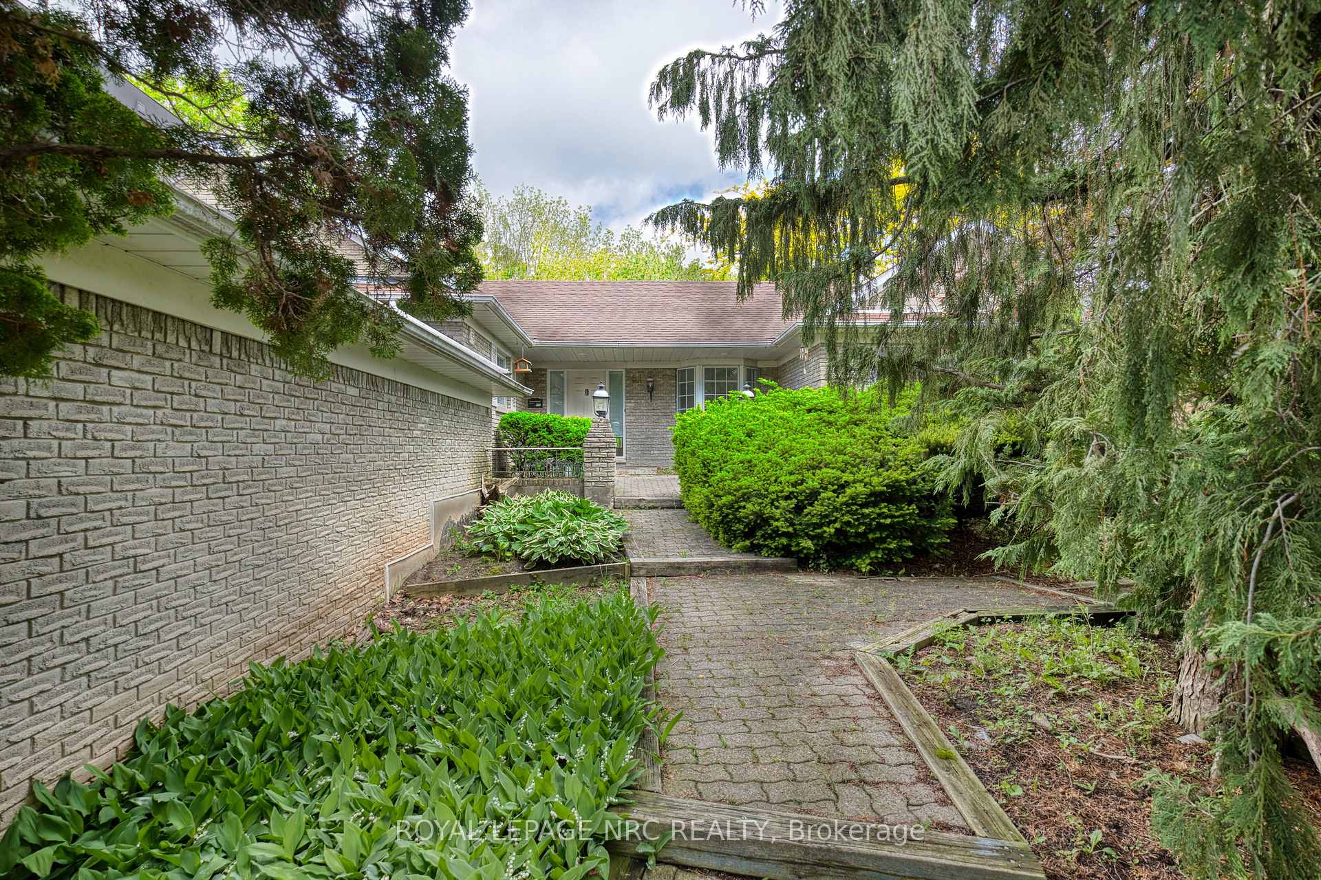 61 Tremont Drive, St. Catharines — photo 3 of 5