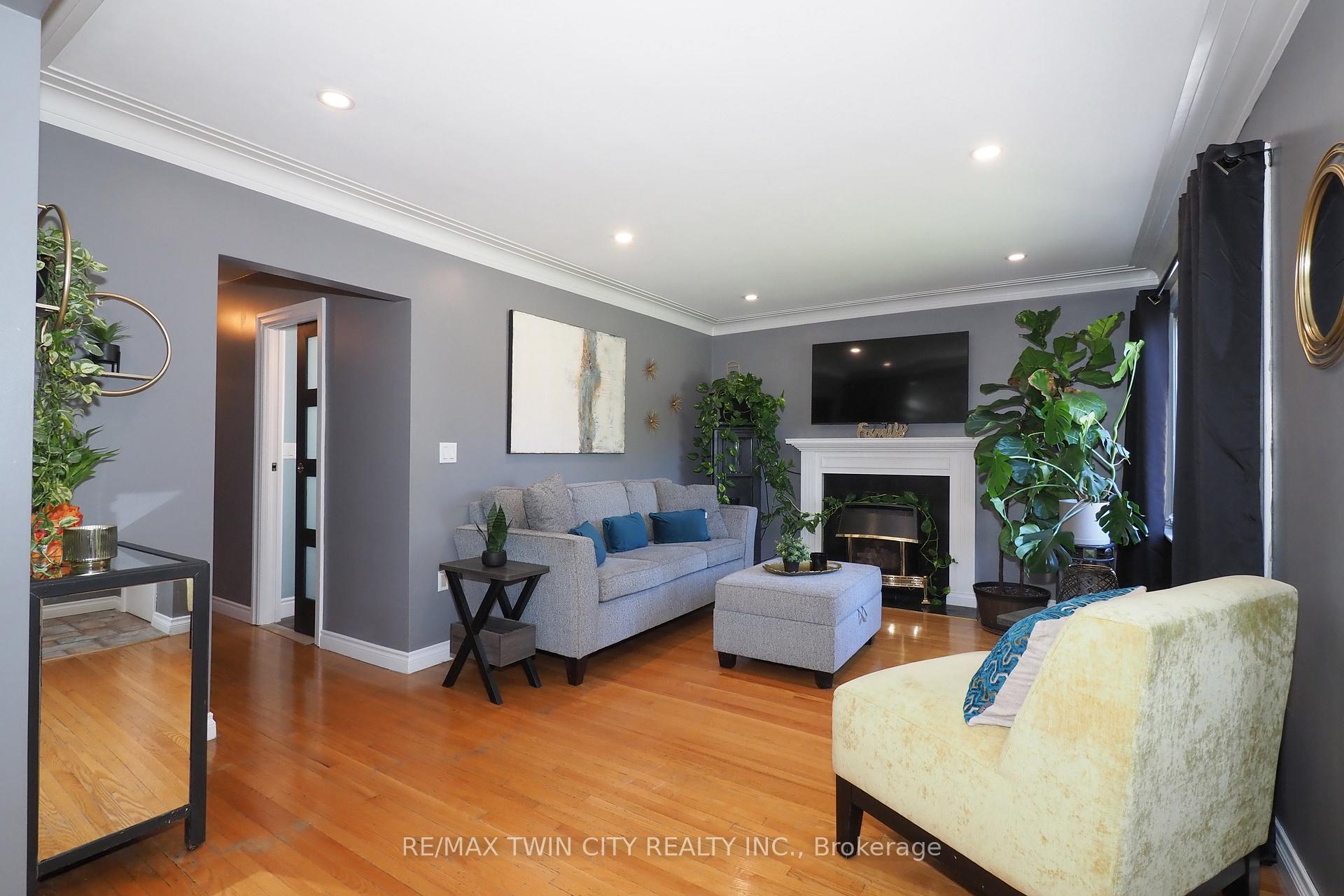 50 Highman Avenue, Cambridge — photo 4 of 5