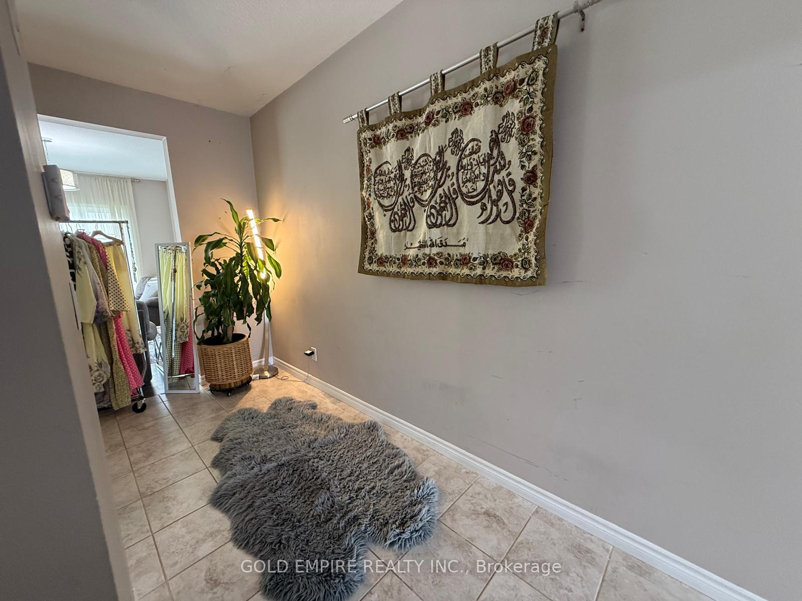 3270 Singleton Avenue #21, London South — photo 5 of 5