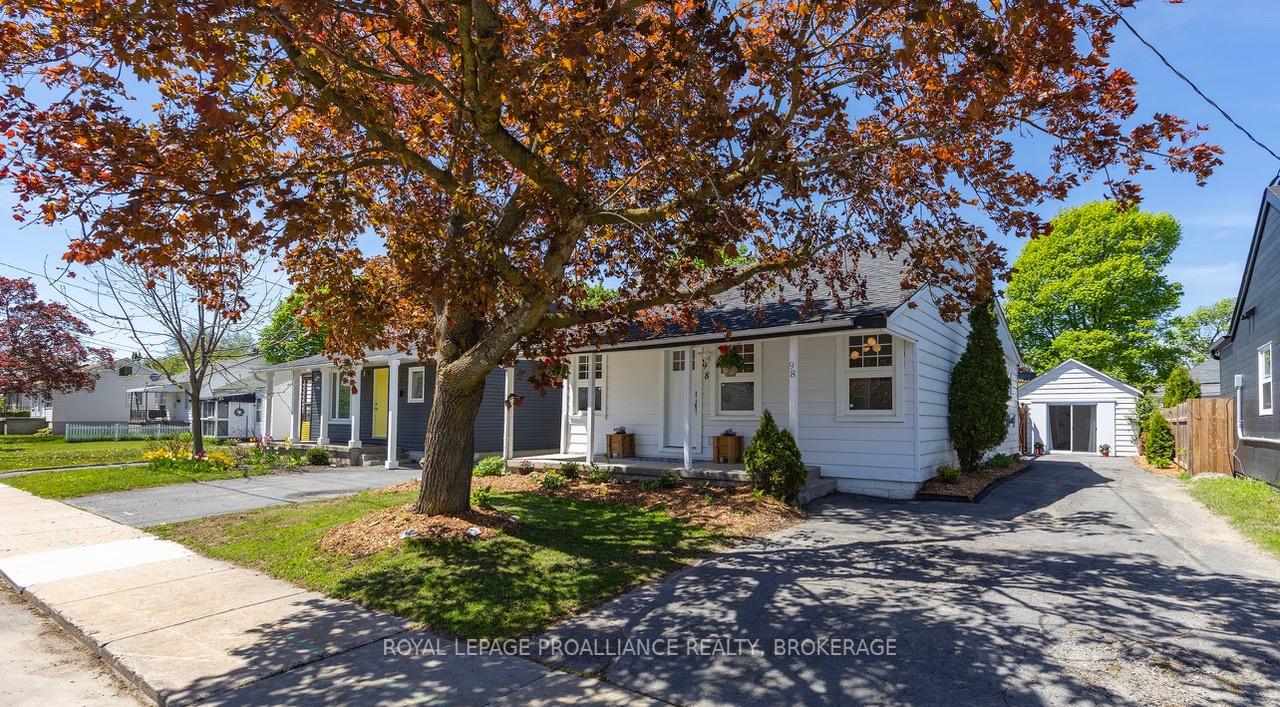 98 Carleton Street, Kingston, ON K7K 4G1 — Kingston, Ontario