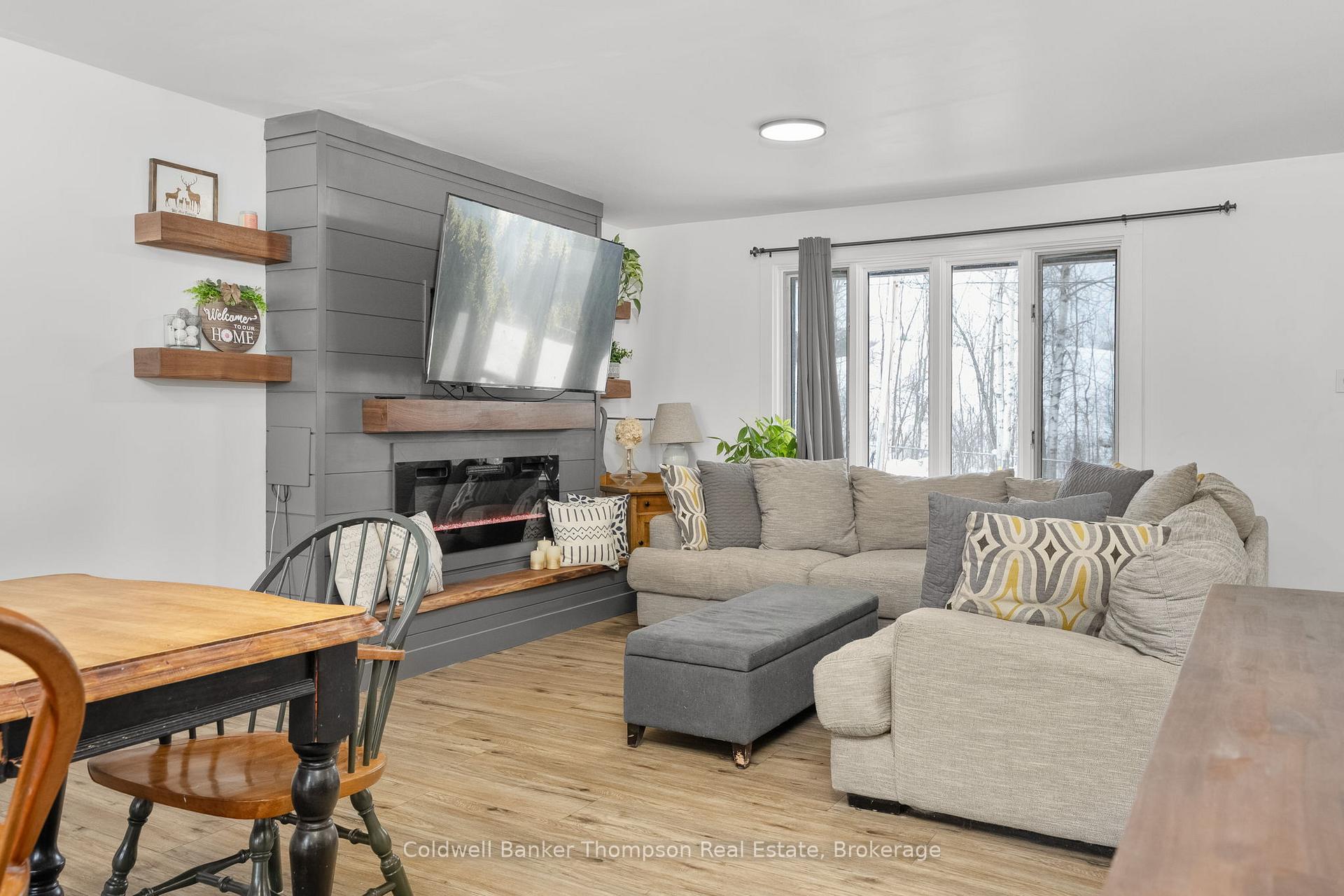 6 Kitchen Road S, Huntsville — photo 4 of 5