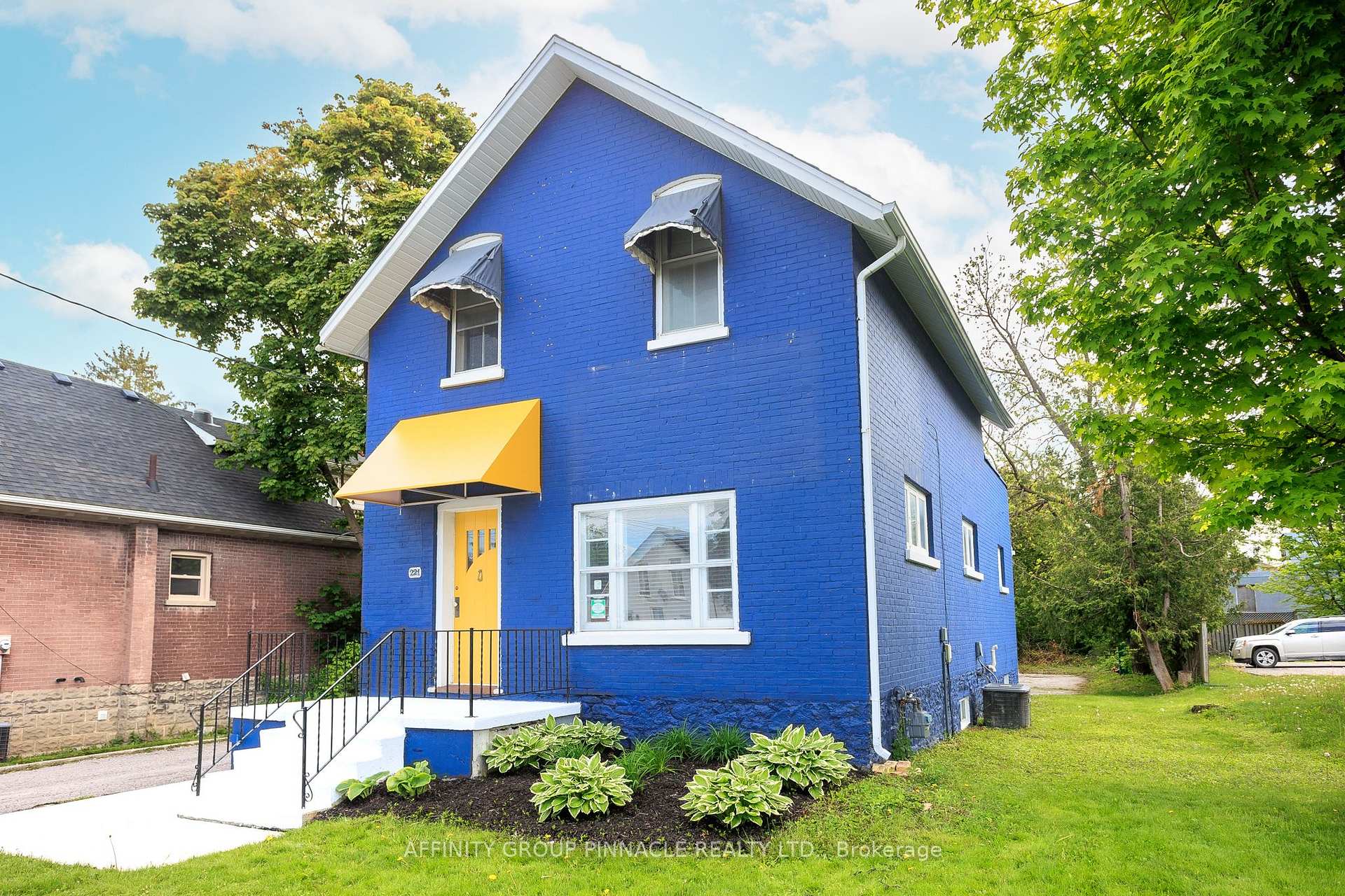 221 Kent Street W, Kawartha Lakes, ON K9V 2Z1 — Kawartha Lakes, Ontario