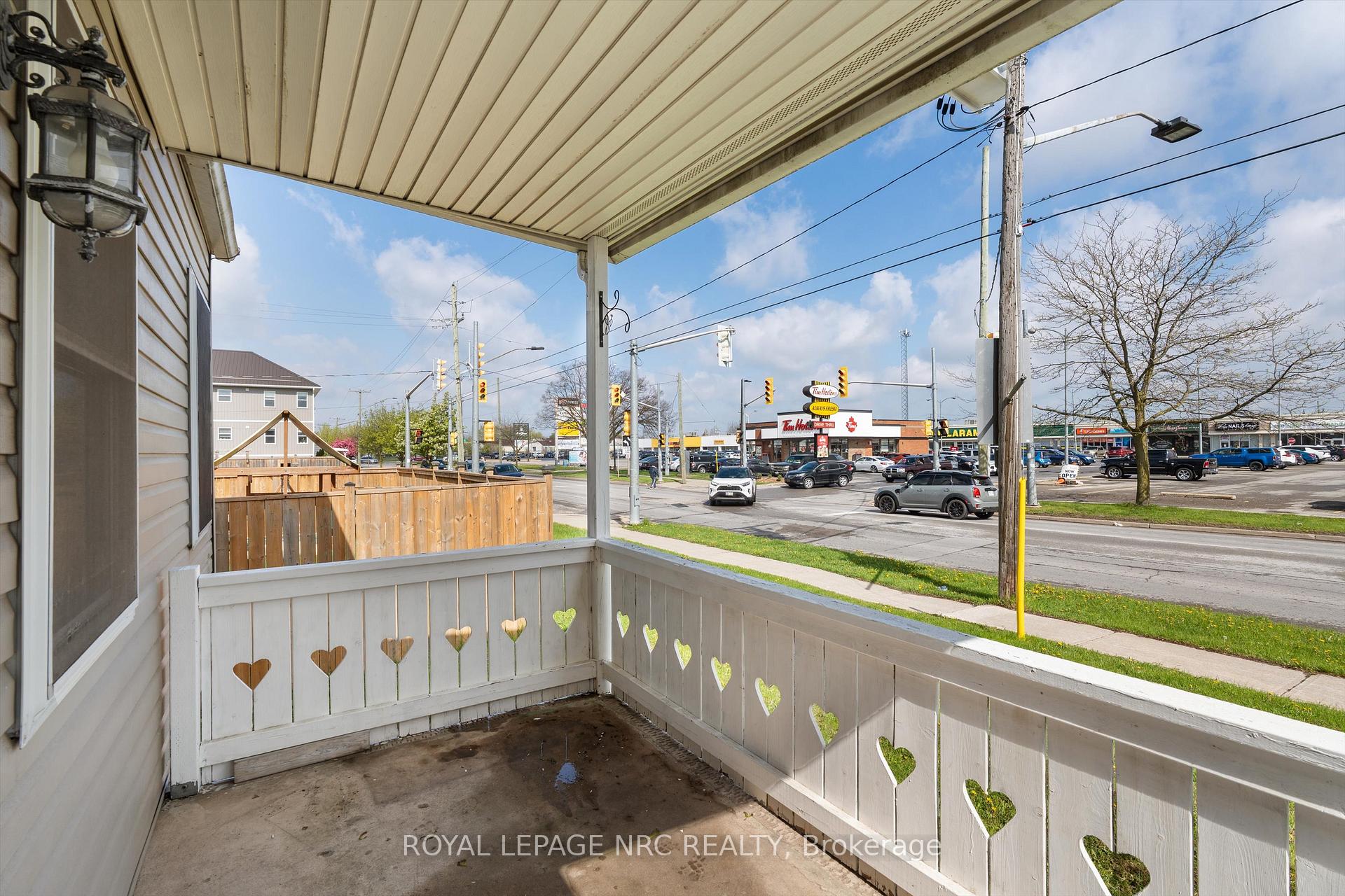 361 Lincoln Street, Welland — photo 5 of 5