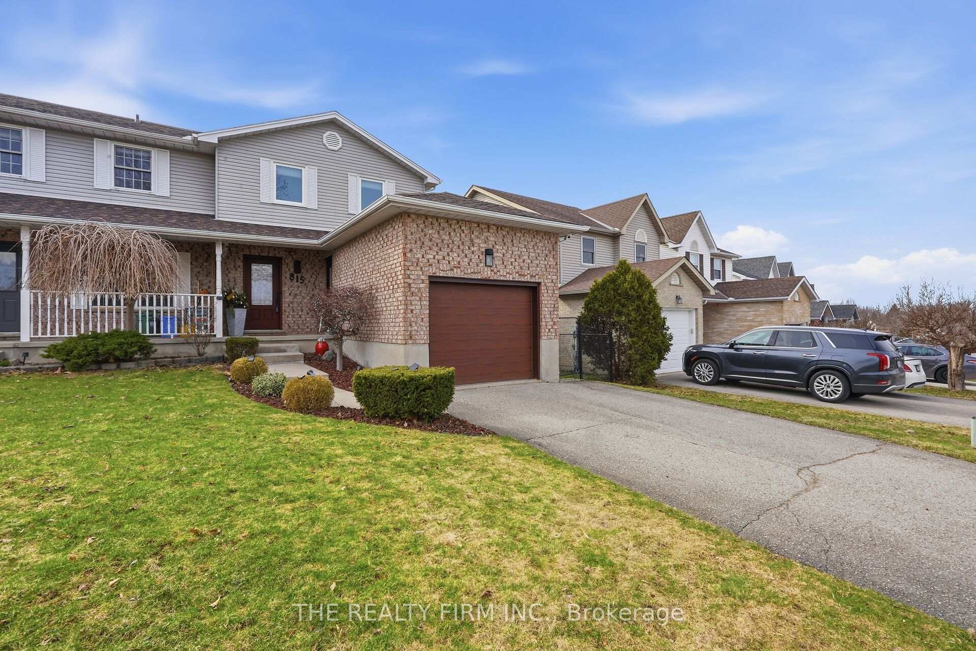 815 Deveron Crescent, London South, ON N5Z 5B4 — London South, Ontario