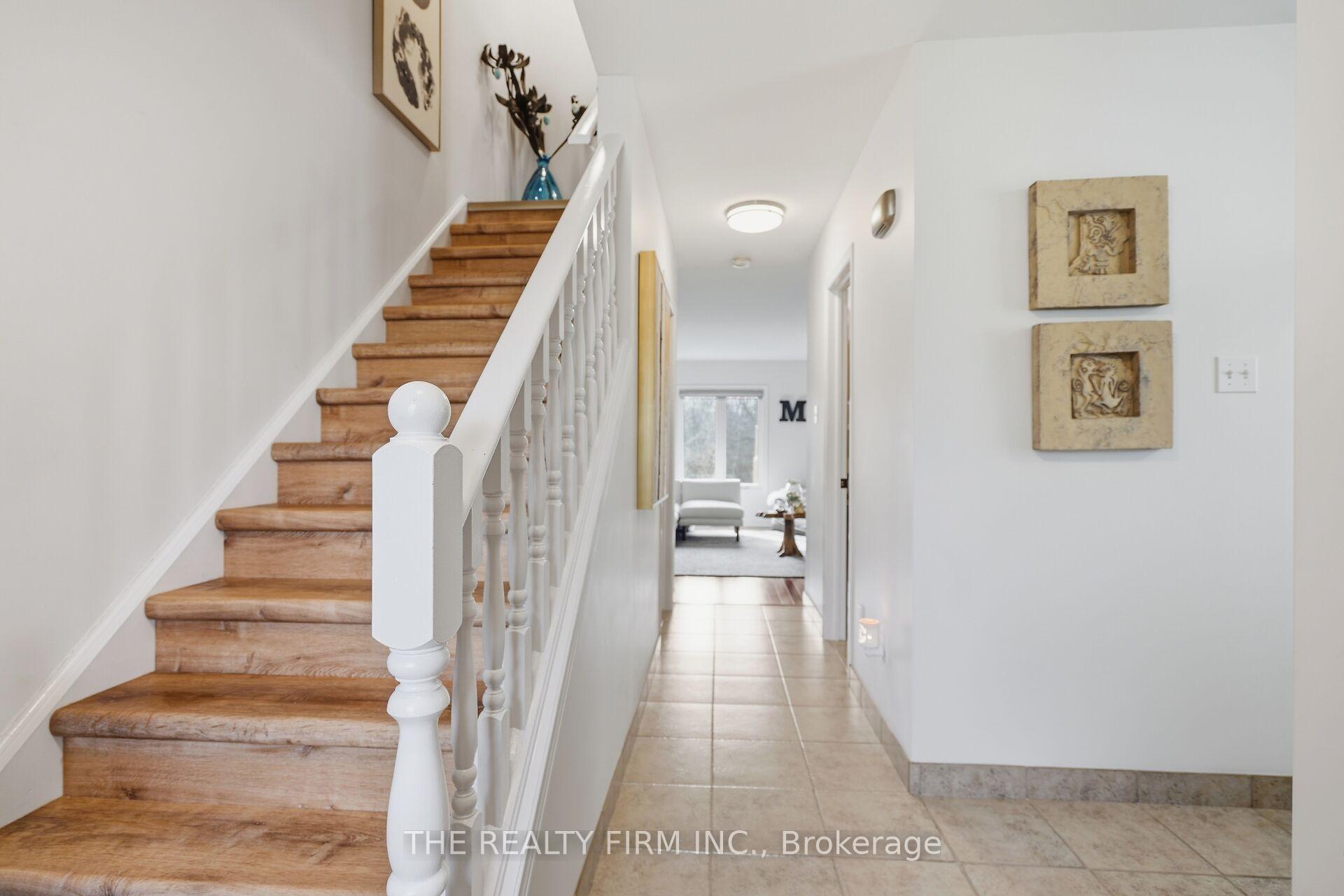 815 Deveron Crescent, London South — photo 5 of 5