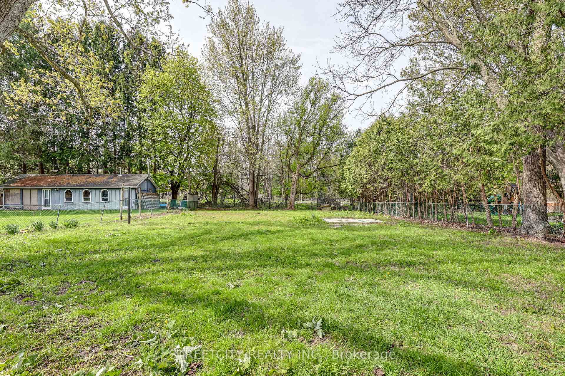 10 Vineden Drive, Central Elgin — photo 3 of 5