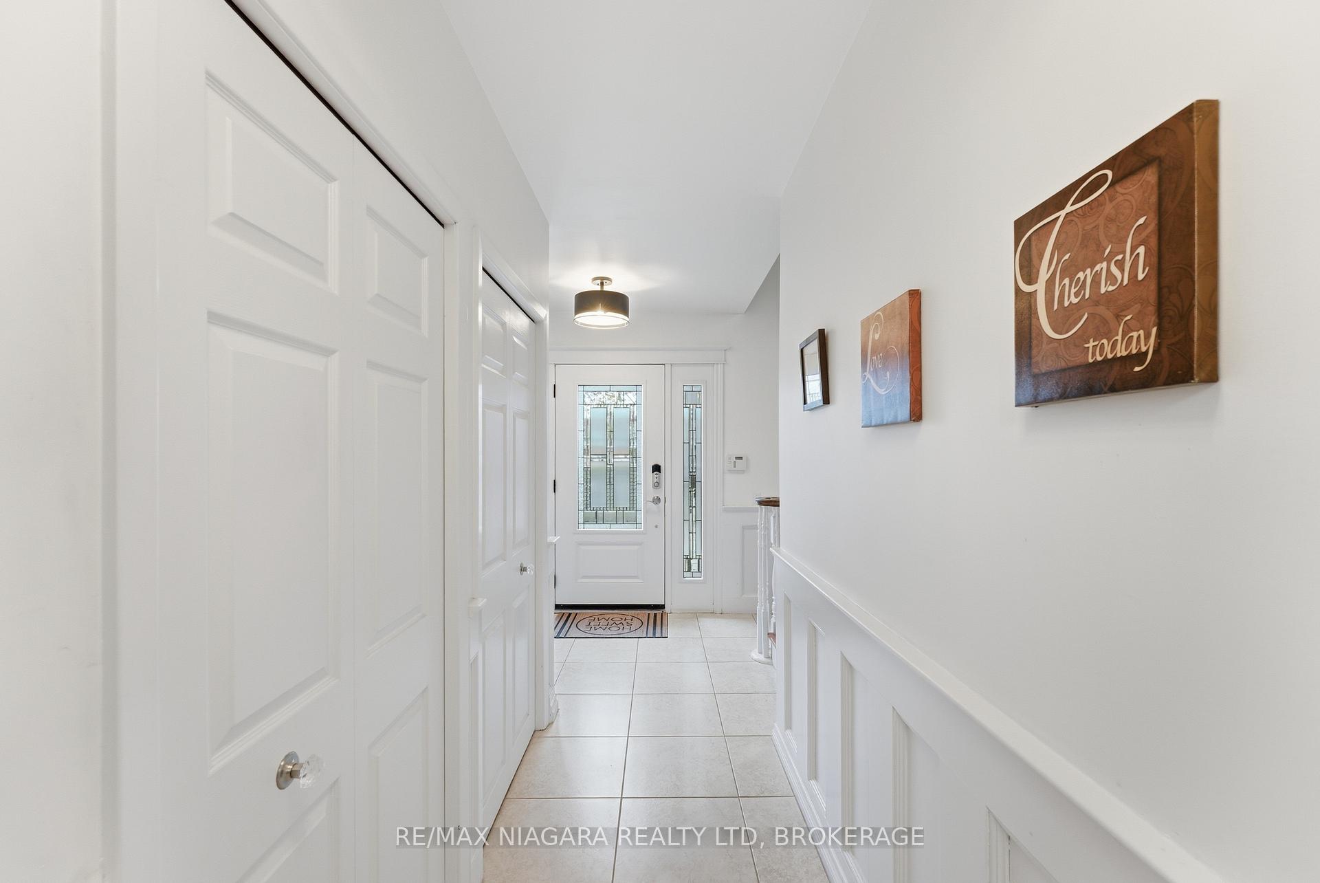 13 RUSHOLME Crescent, St. Catharines — photo 5 of 5
