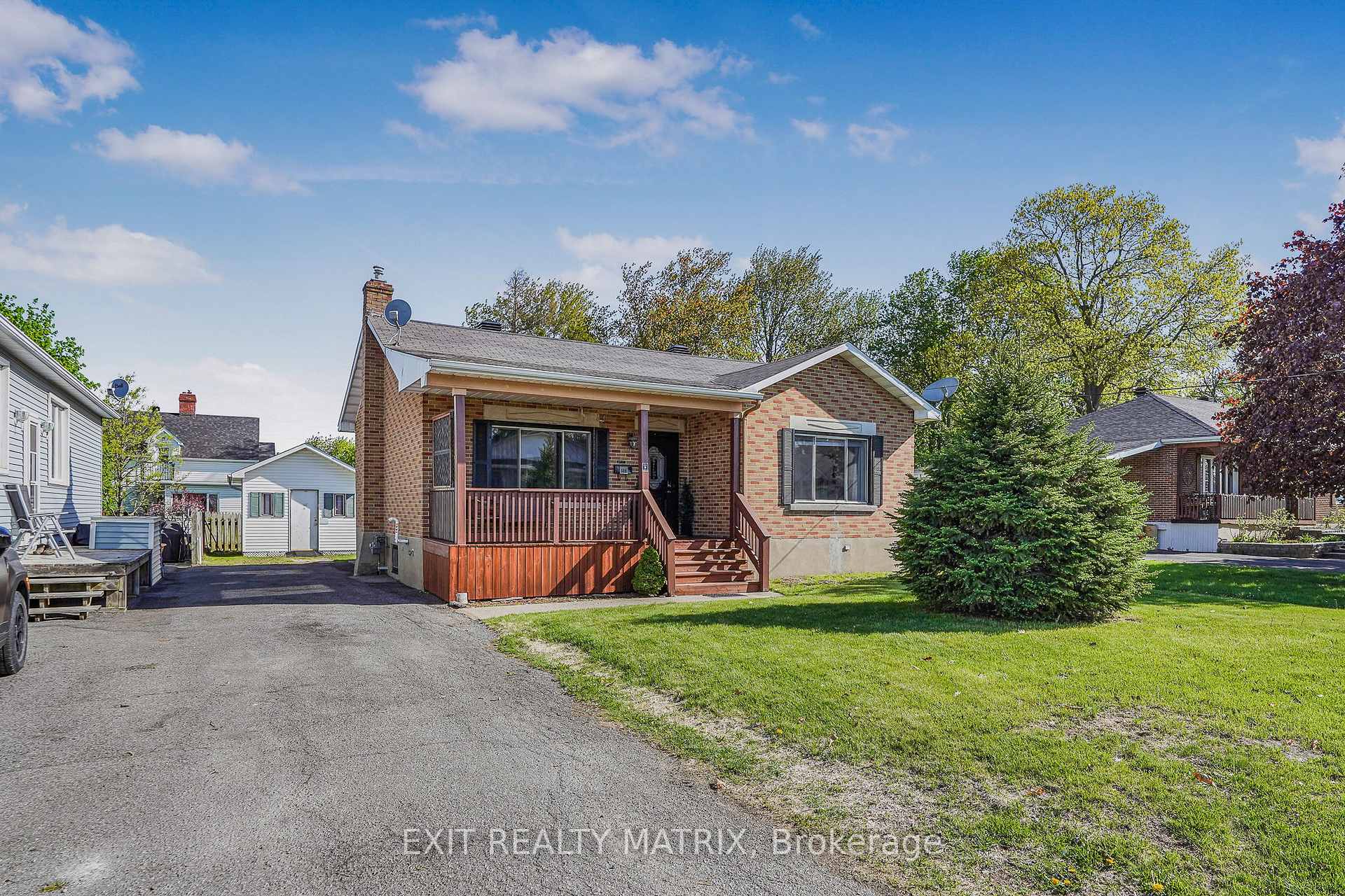 589 Lafleche Road, Hawkesbury — photo 3 of 5