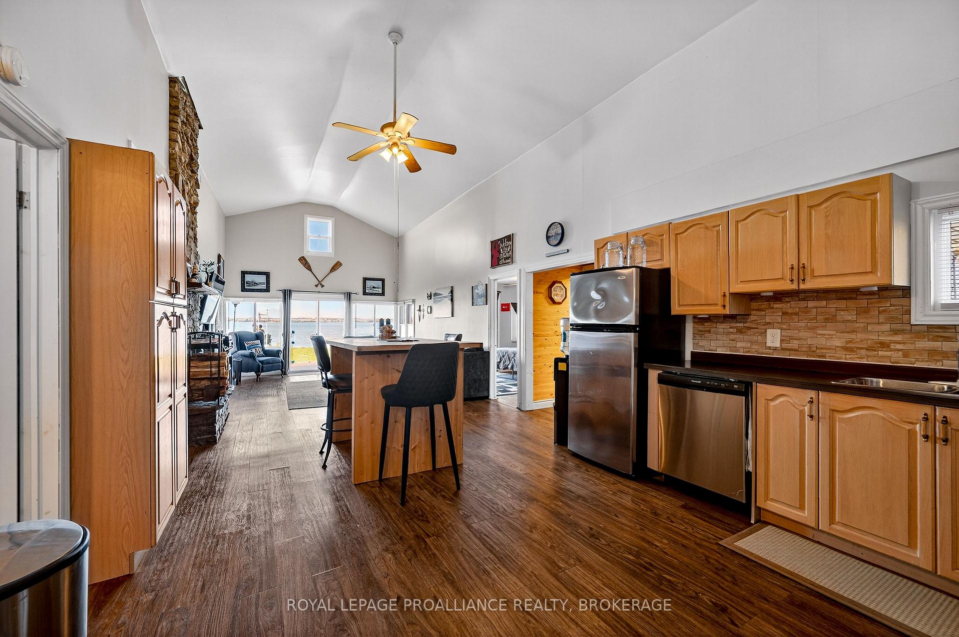 14B Morgan's Point Lane, Frontenac Islands — photo 5 of 5