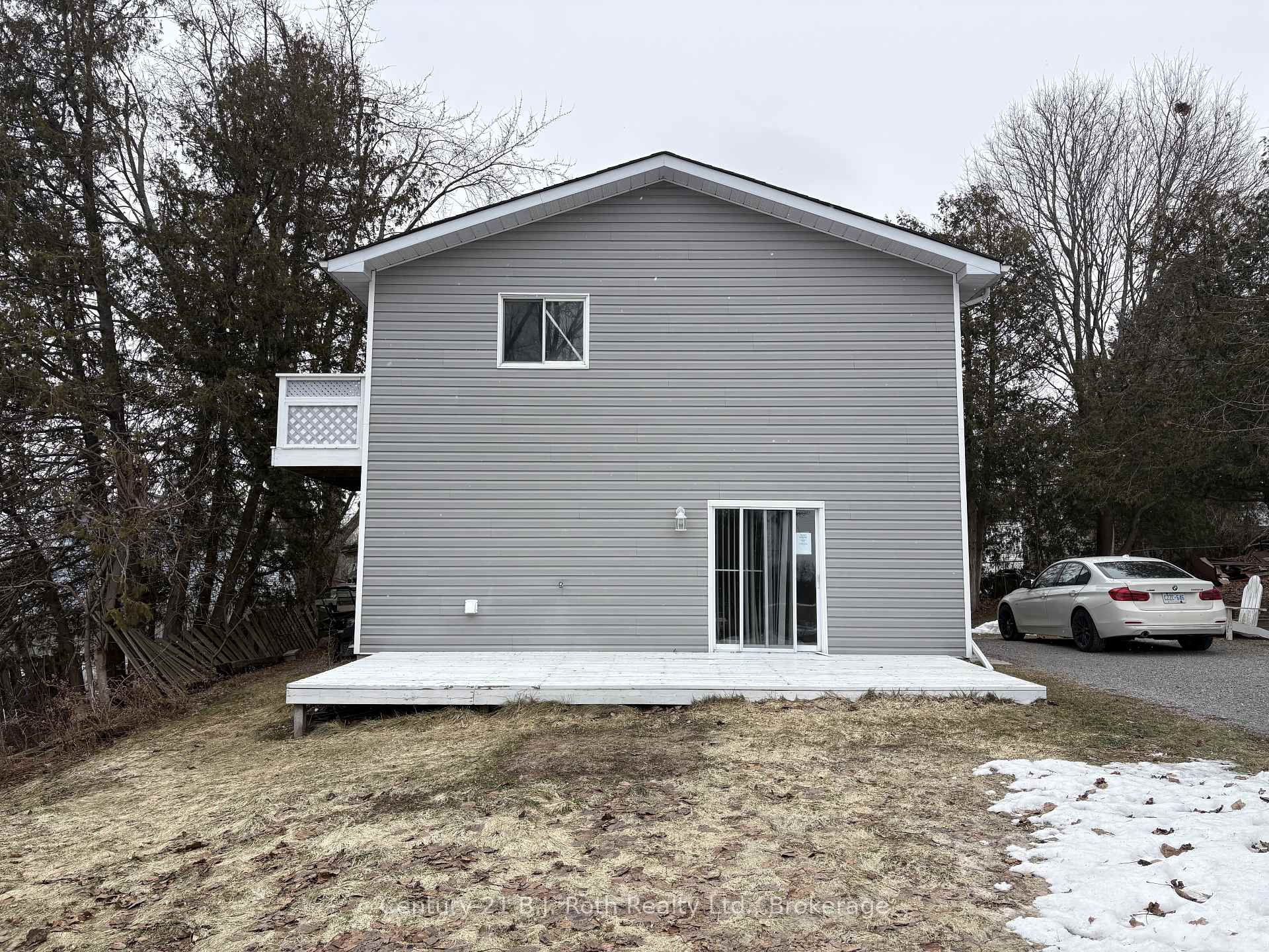36 Birchcliff Avenue, Kawartha Lakes — photo 2 of 3