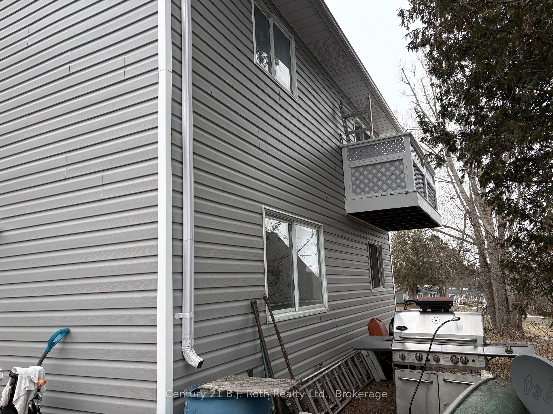 36 Birchcliff Avenue, Kawartha Lakes — photo 3 of 3