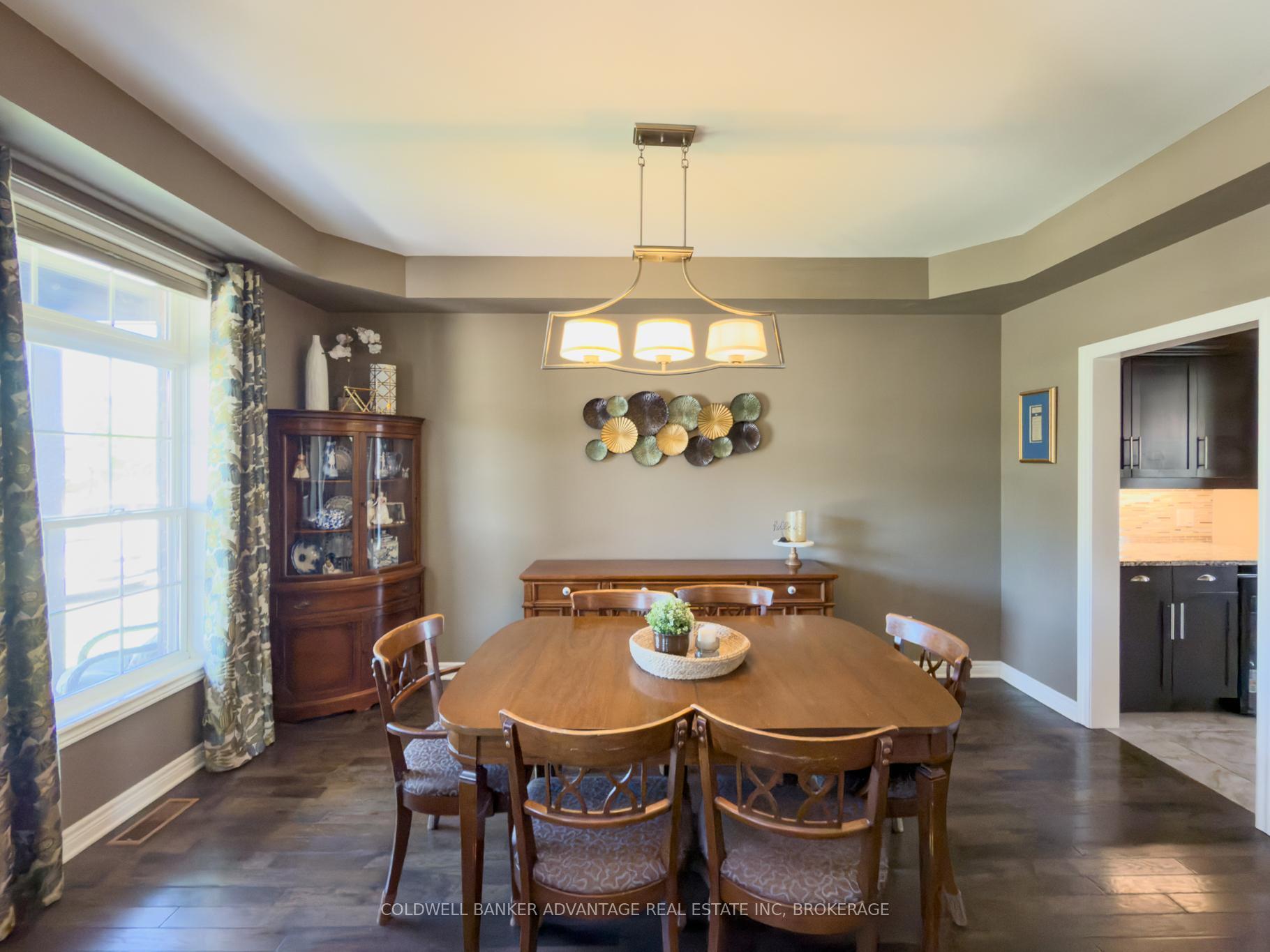 336 Creekside Drive, Welland — photo 5 of 5