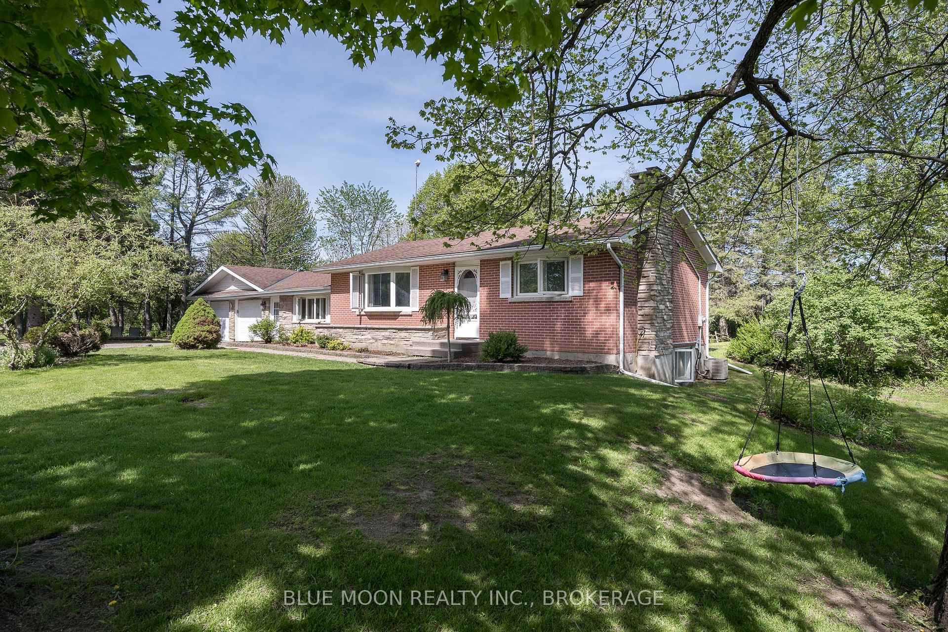 2545 Leeman Road, Kingston — photo 2 of 5