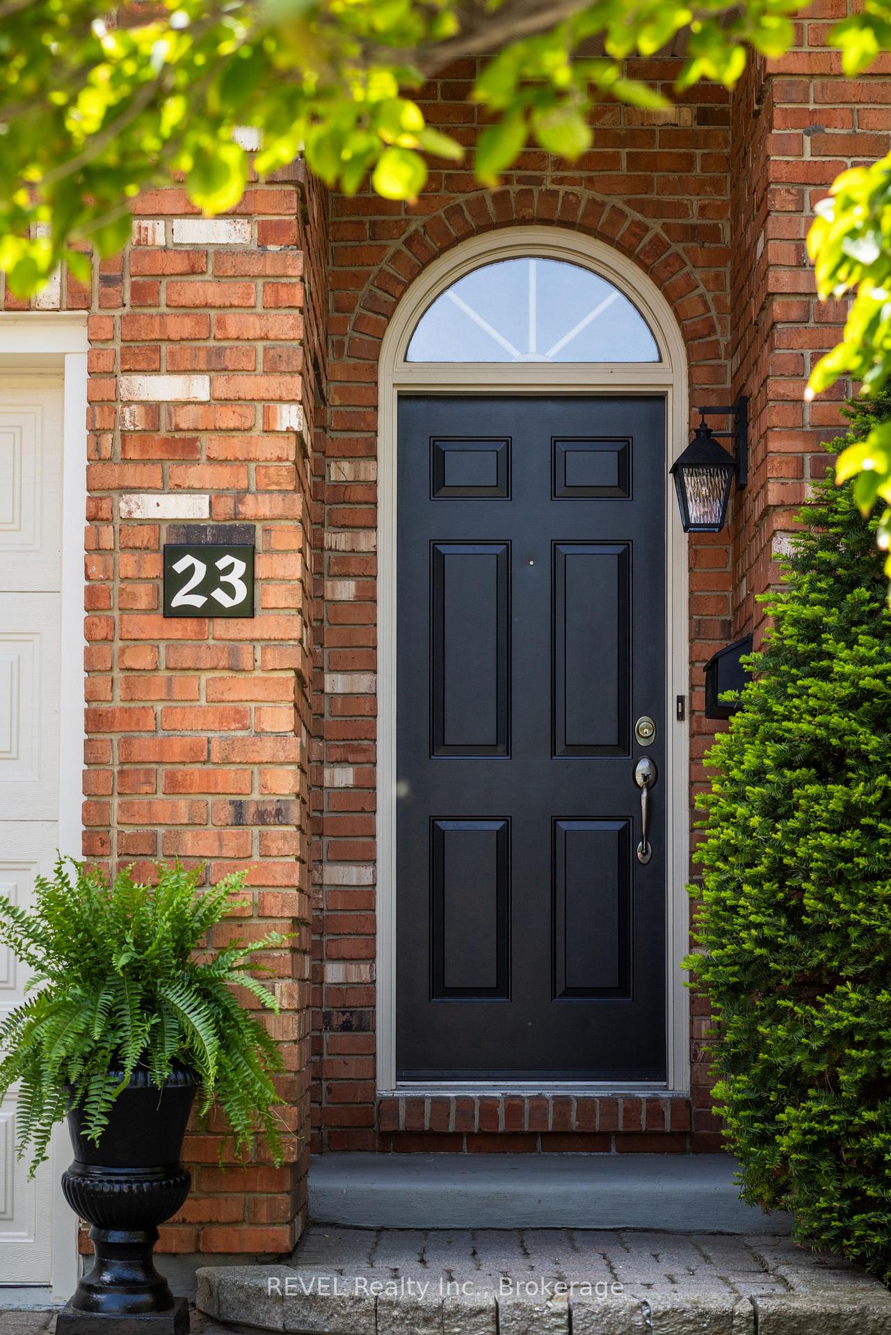 5 Carn Castle Gate 23, St. Catharines — photo 4 of 5