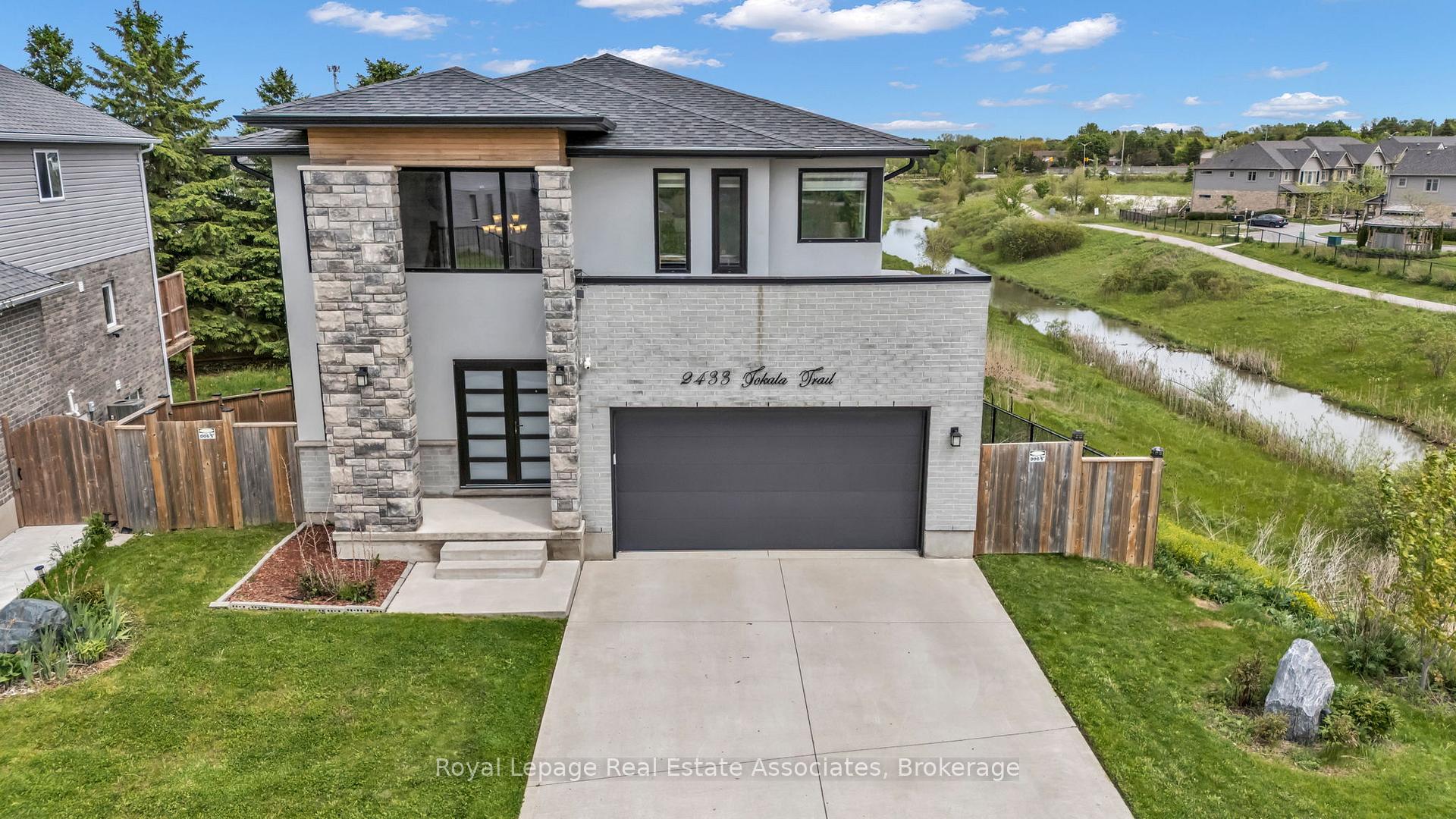 2433 Tokala Trail, London North — photo 3 of 5
