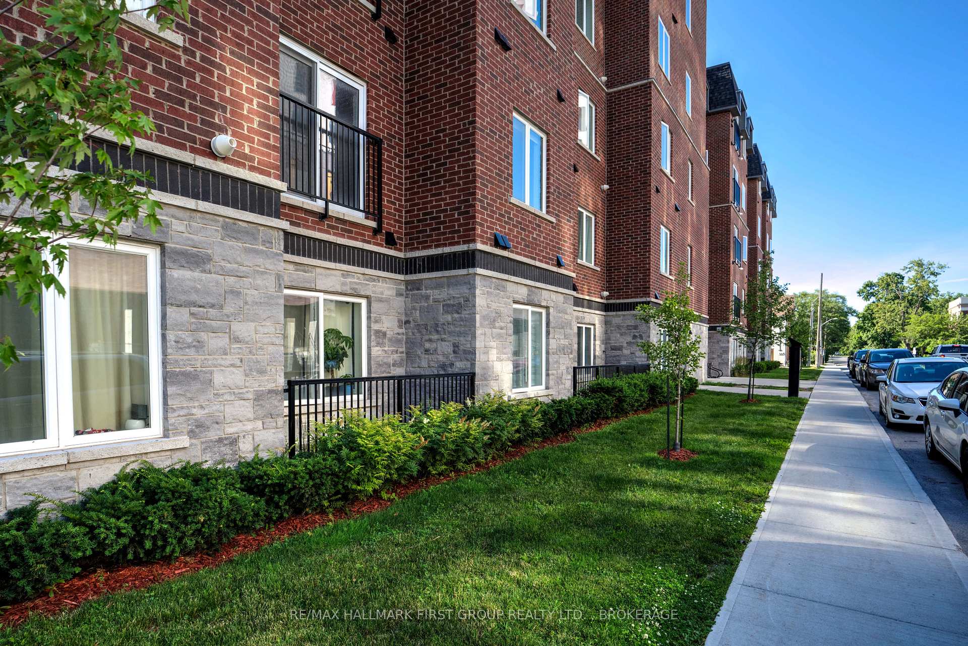 501 Frontenac Street 217, Kingston — photo 4 of 5