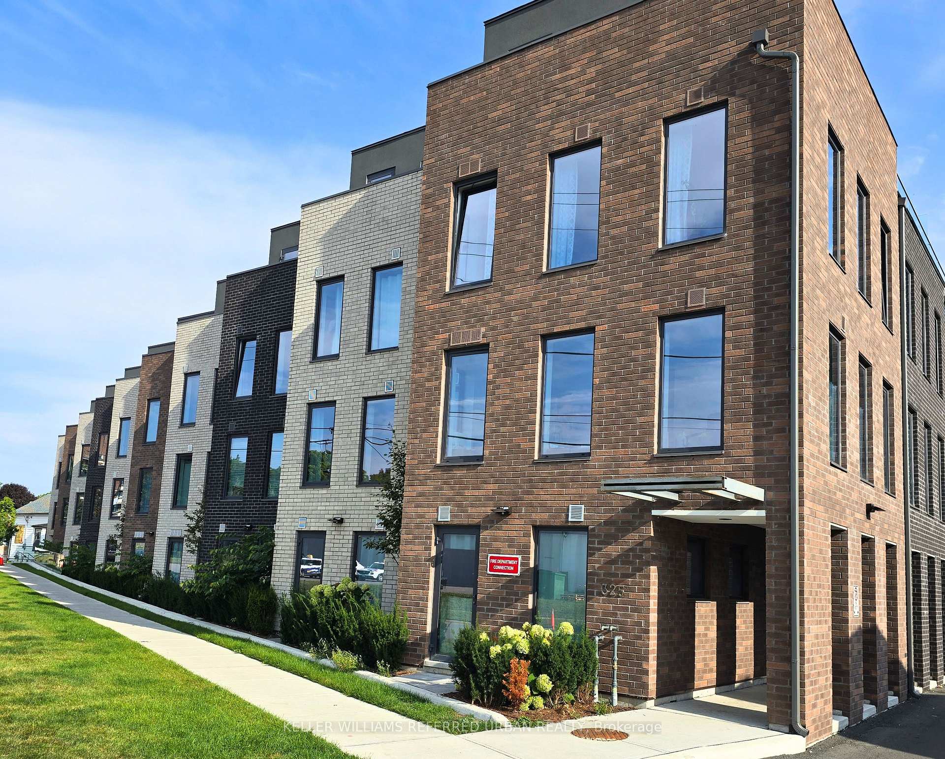 325 University Avenue W 203, Cobourg — photo 2 of 5