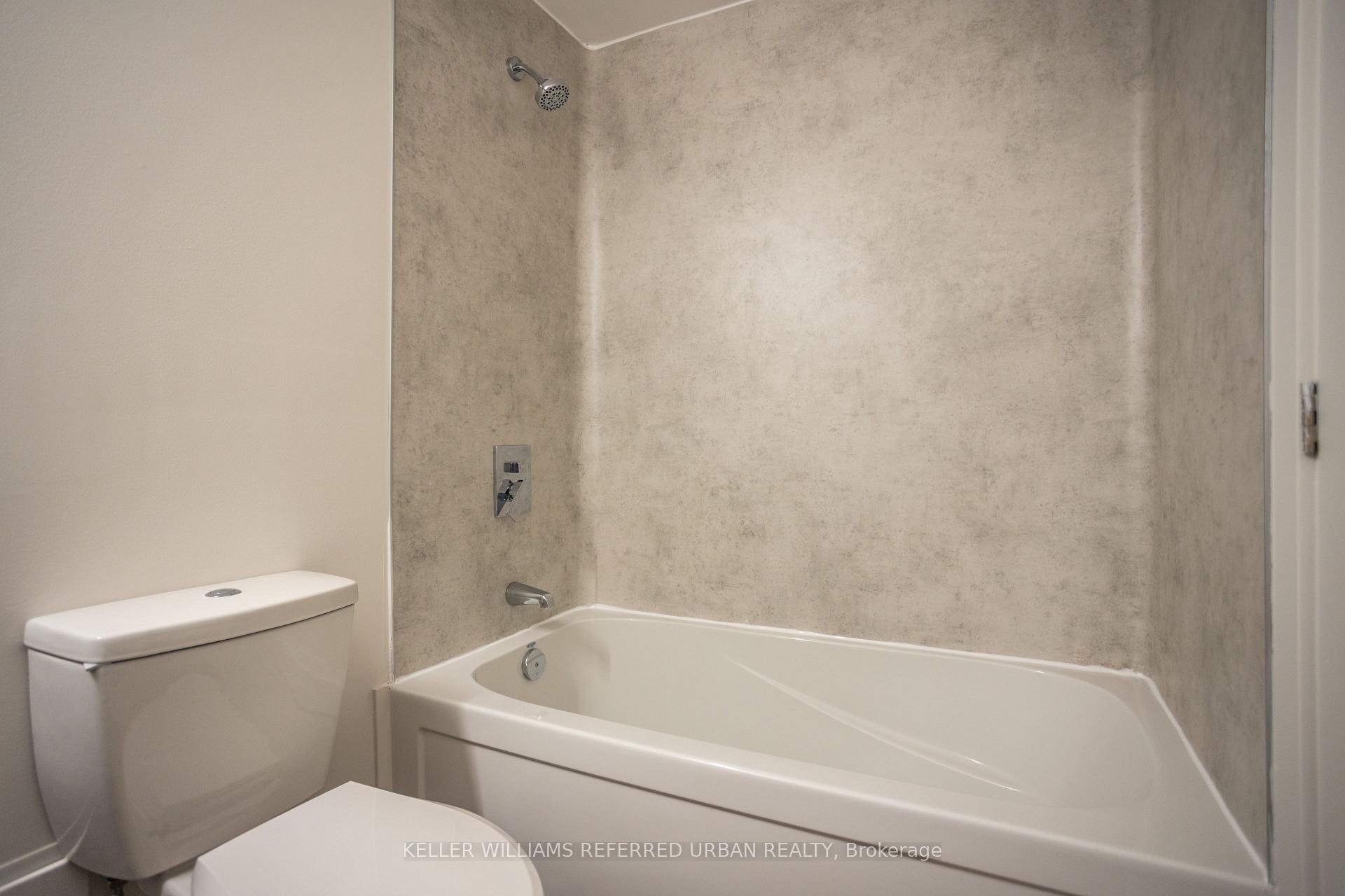 325 University Avenue W 203, Cobourg — photo 4 of 5