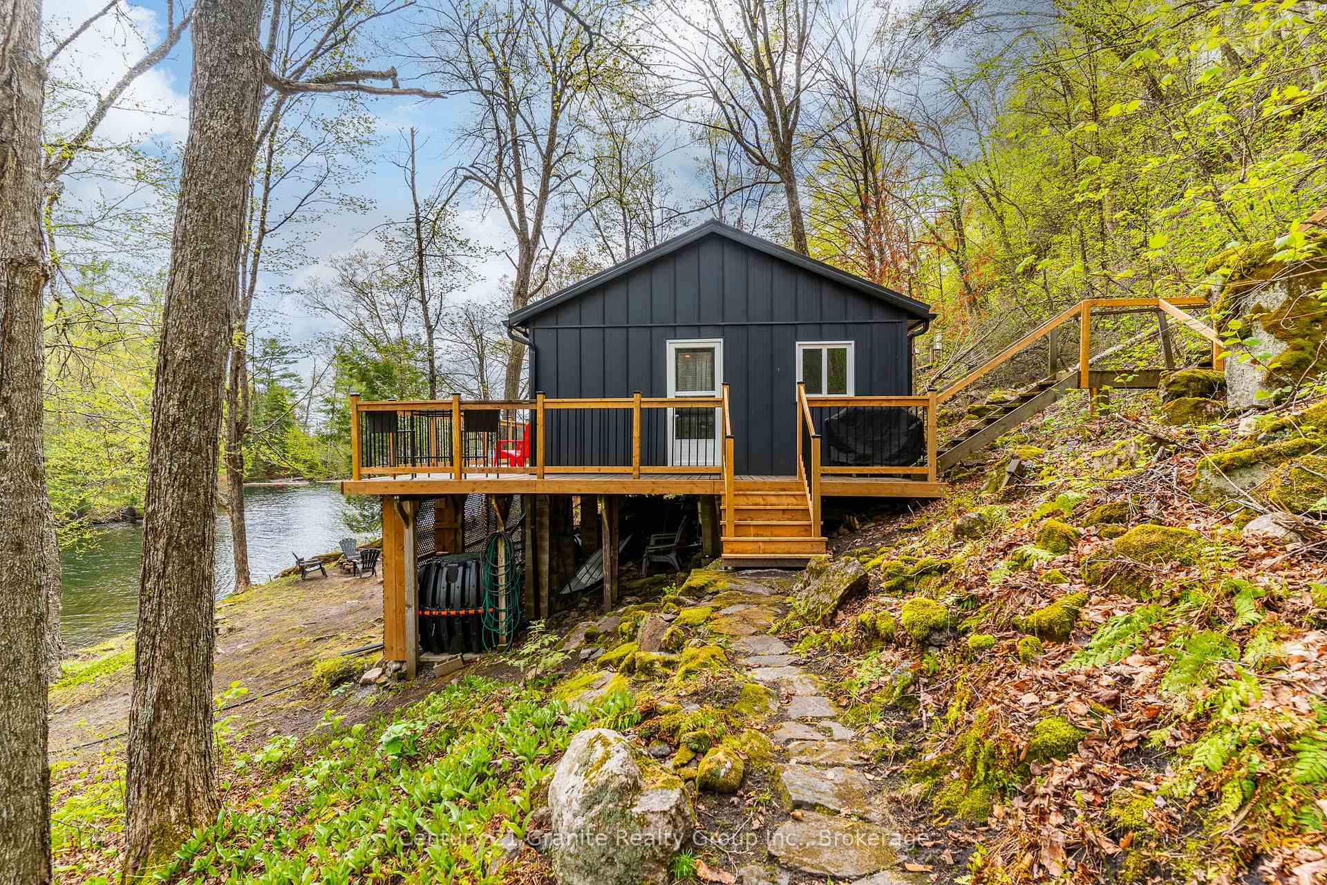 1184 Miskwabi Lake Road, Dysart et al — photo 4 of 5