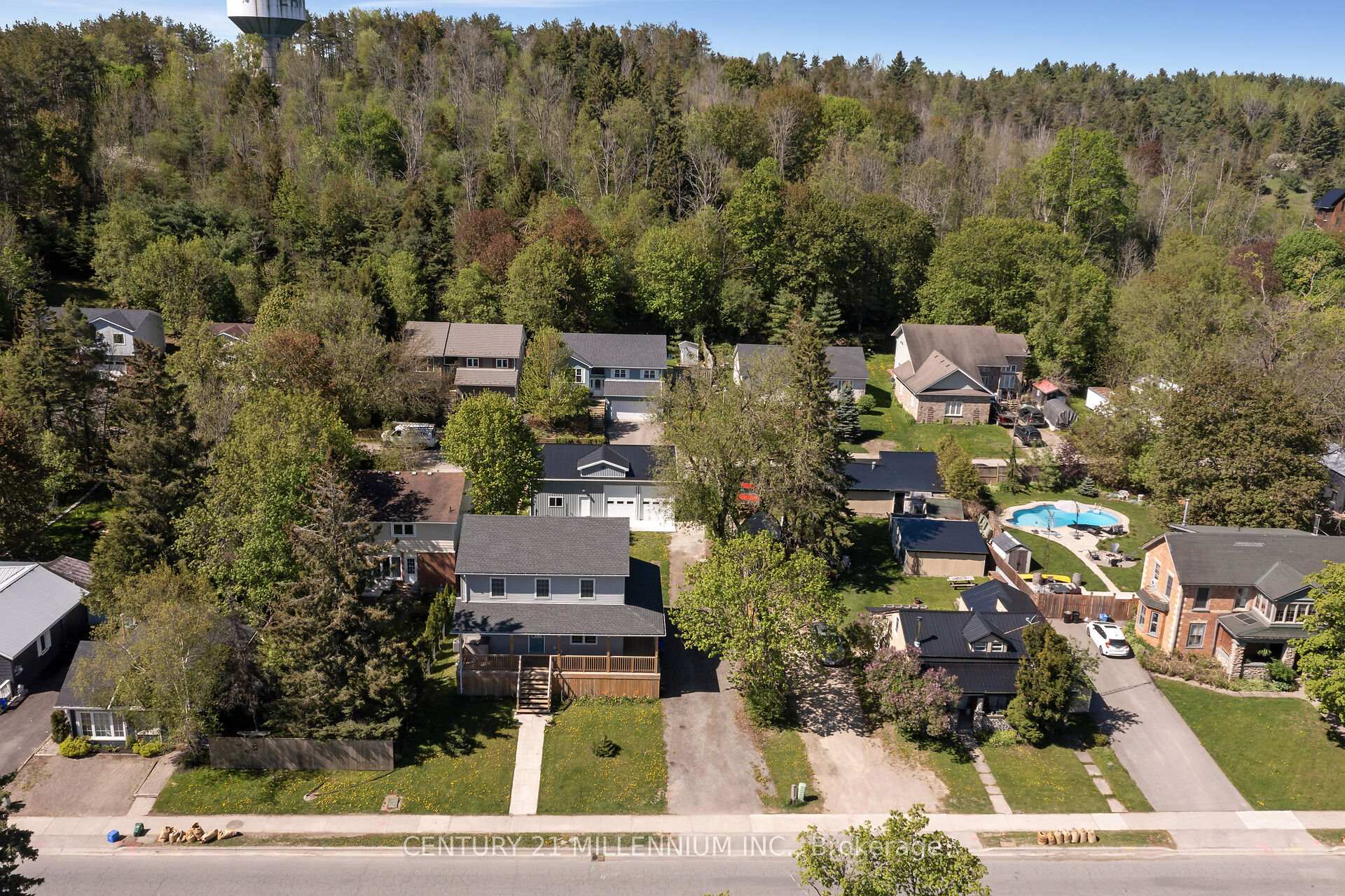 26 Main Street, Erin — photo 2 of 5