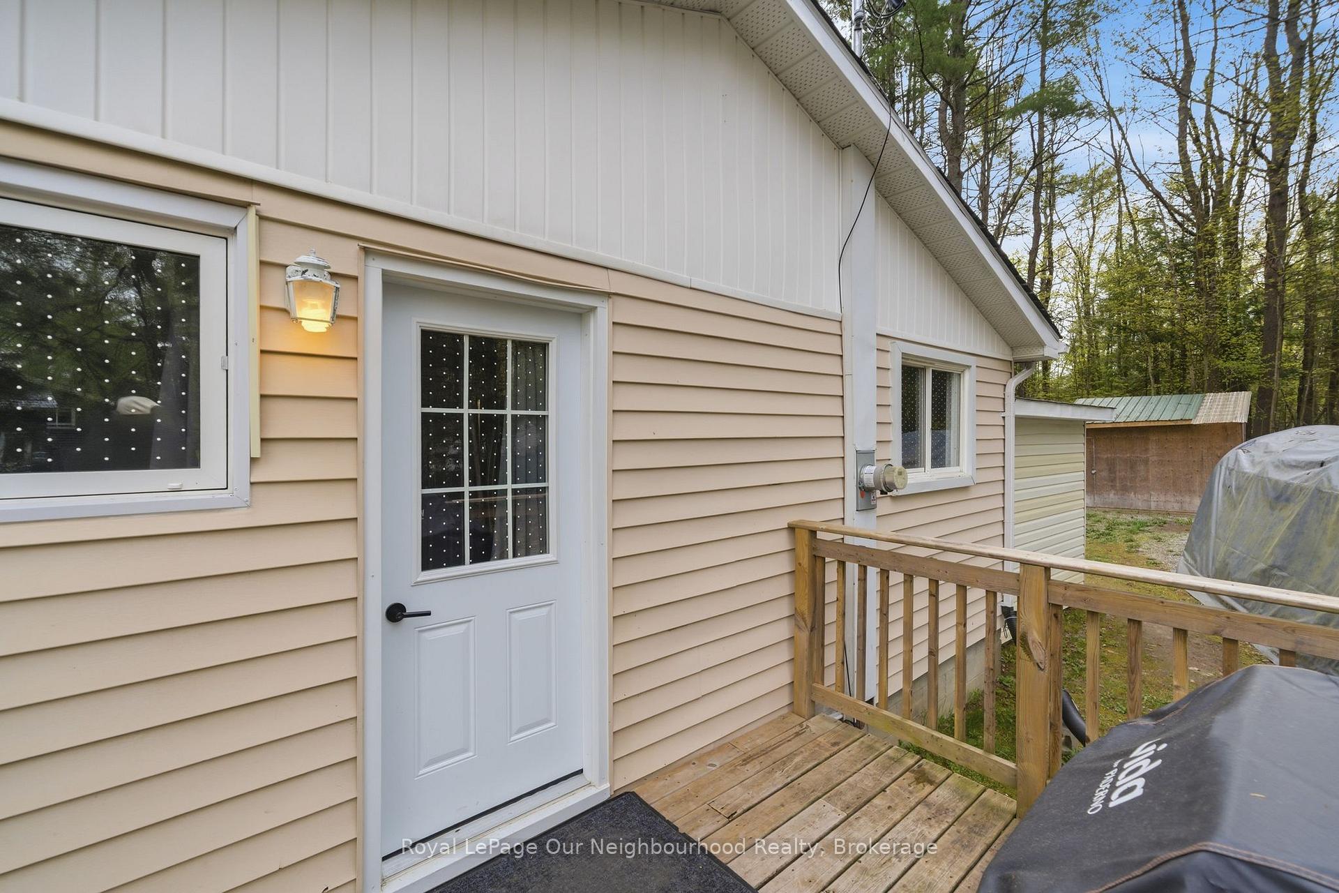 14 Morrison Street, Kawartha Lakes — photo 2 of 5