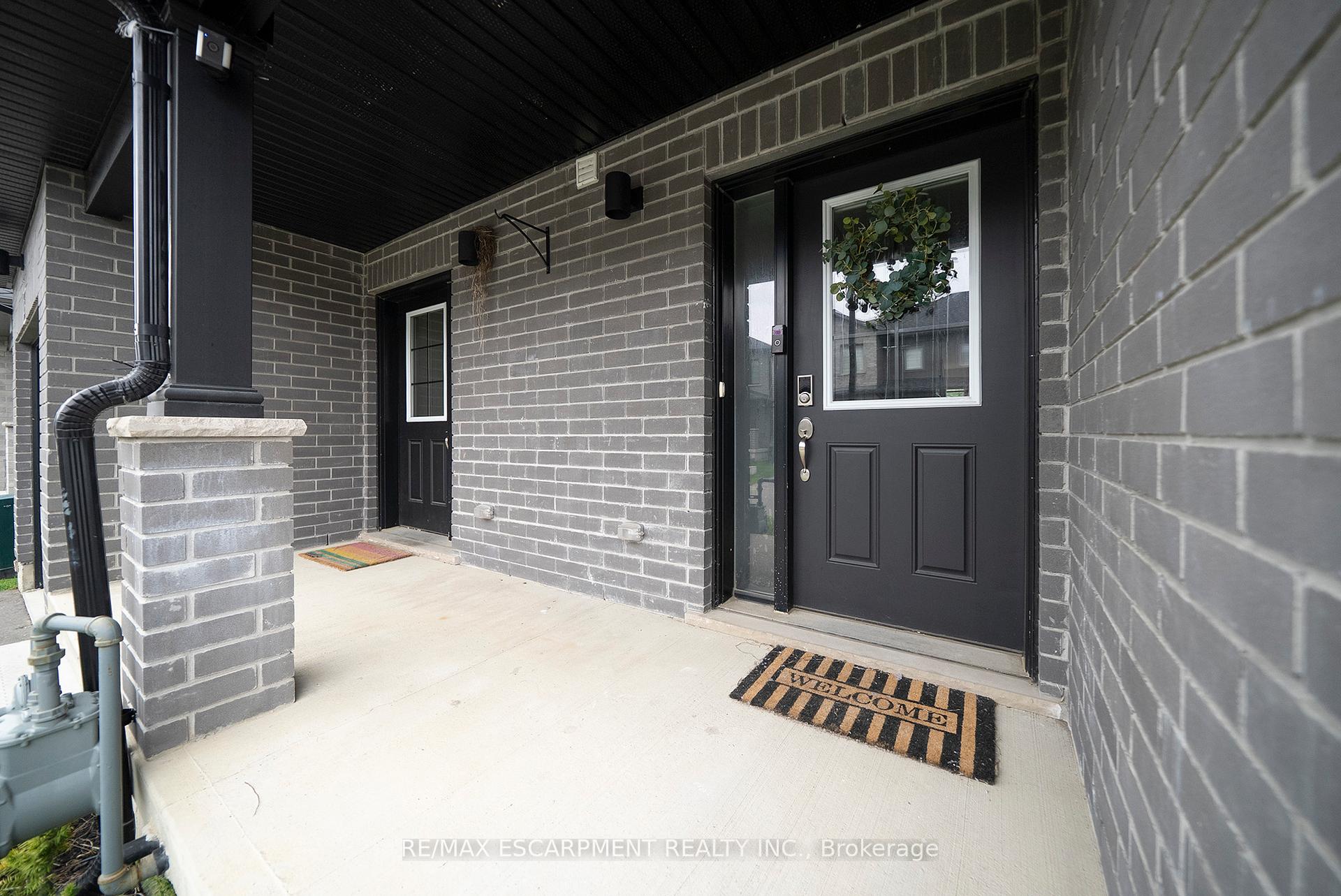 160 Stanley Street 27, Norfolk — photo 5 of 5