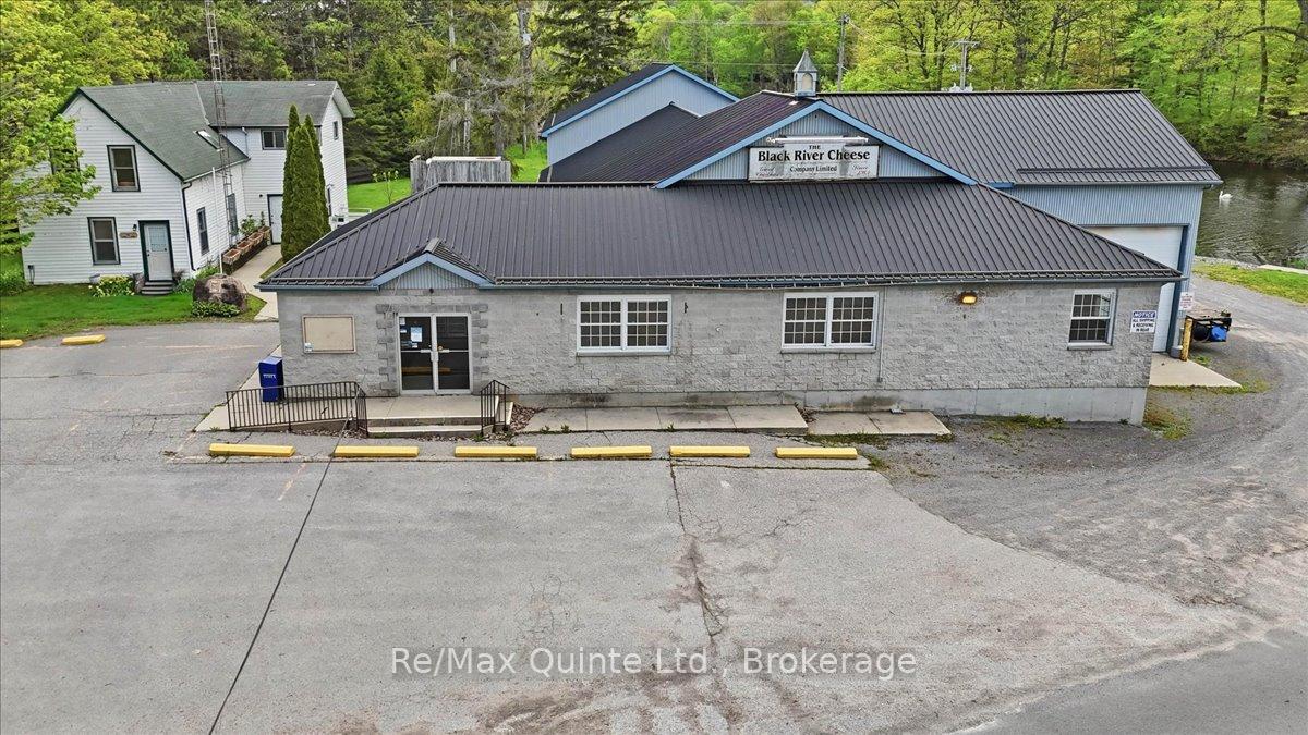 911-913 County Road 13 N/A, Prince Edward County — photo 2 of 5