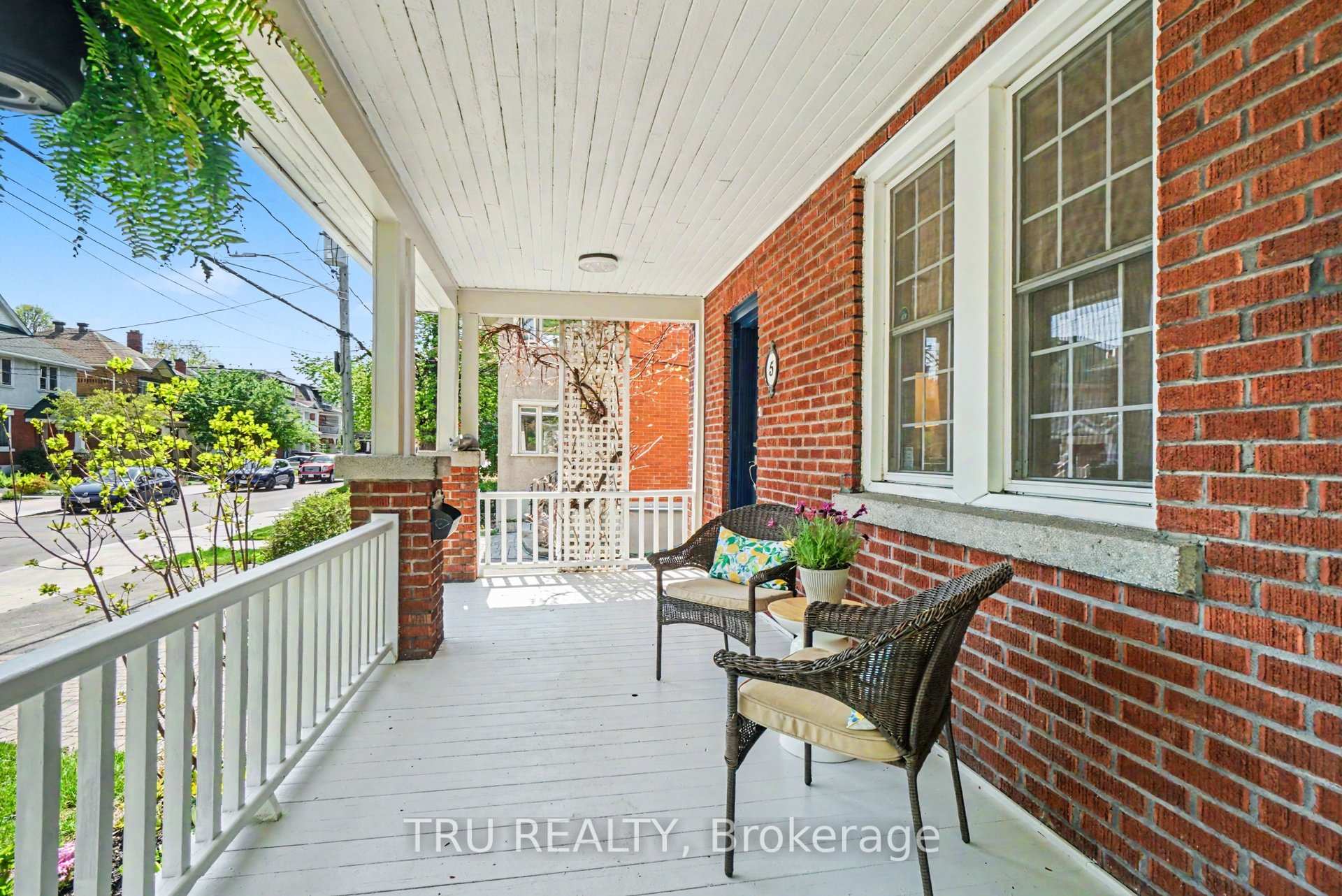5 Grove Avenue, Glebe - Ottawa East and Area — photo 4 of 5