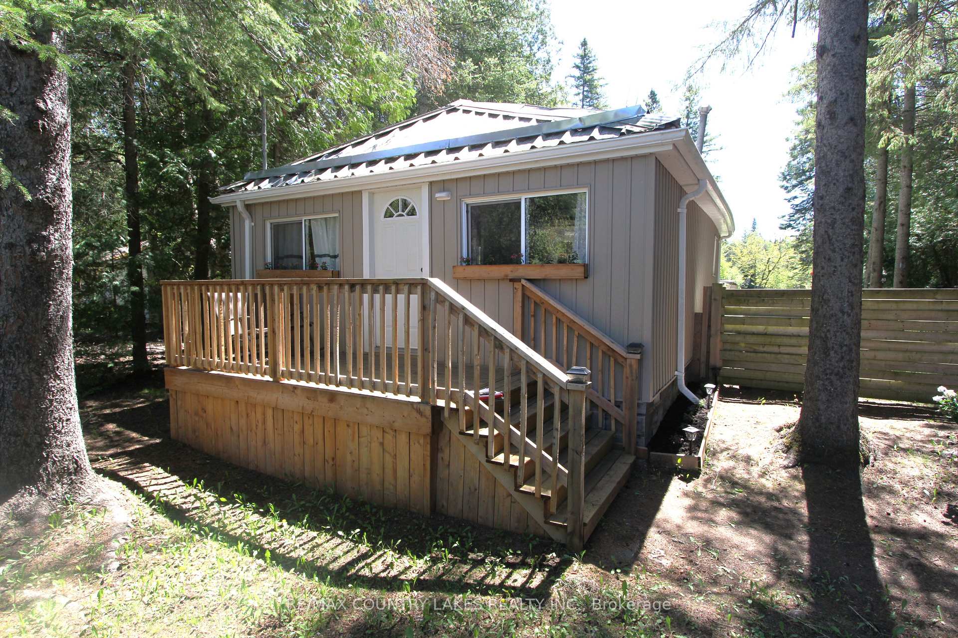 77 McGuire Beach Road, Kawartha Lakes — photo 3 of 5