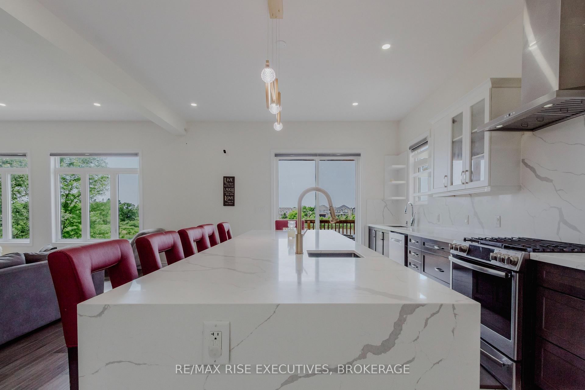 491 Beth Crescent, Kingston — photo 4 of 5