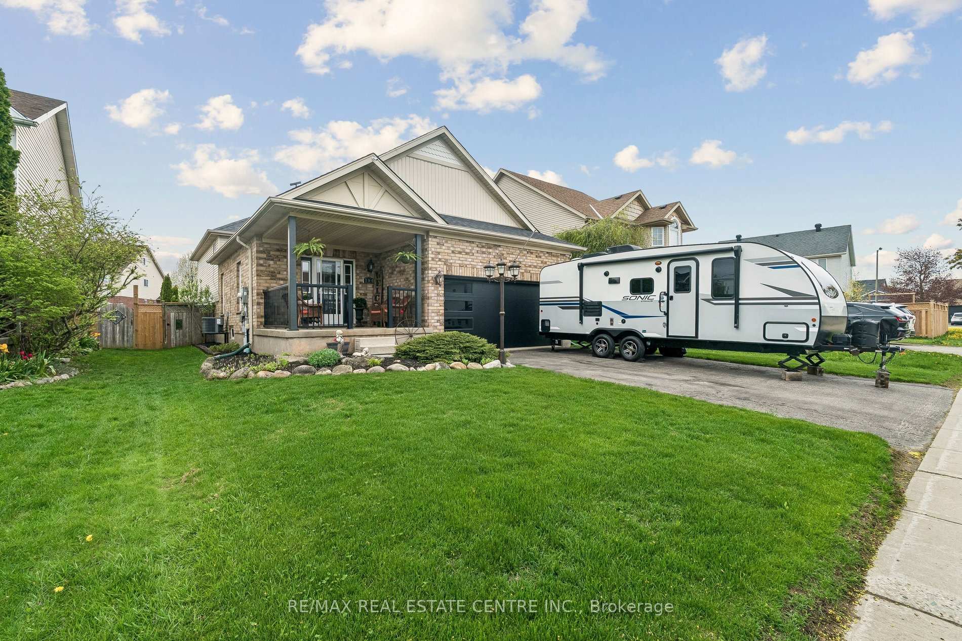 704 Russell Court, Shelburne, ON L9V 3P4 — Shelburne, Ontario