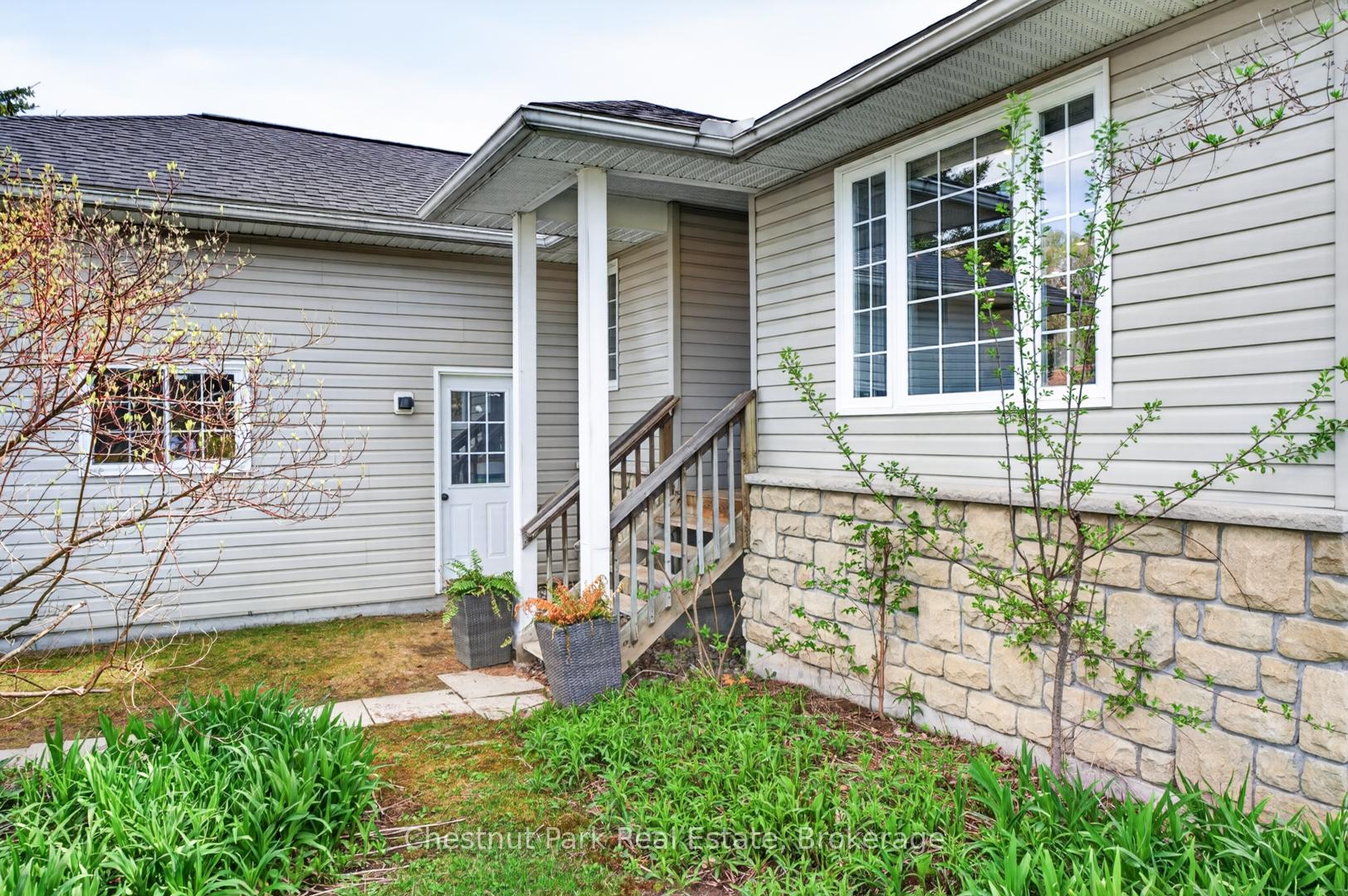 27 Walter Street, Huntsville — photo 3 of 5