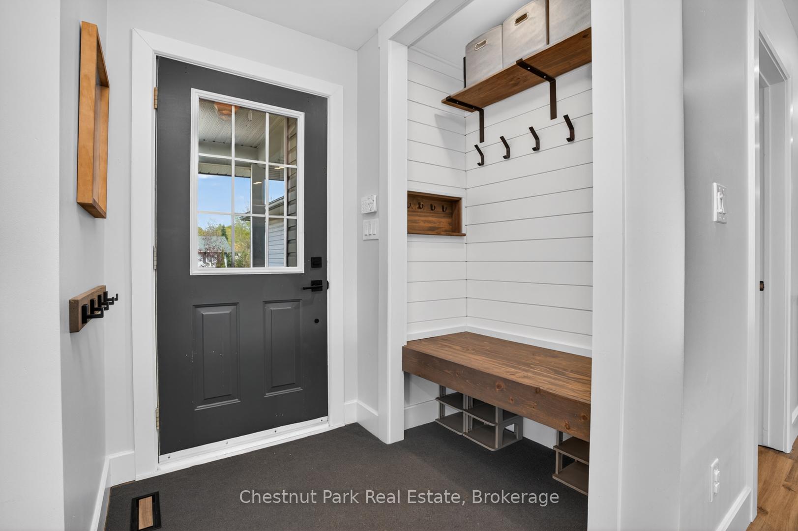 27 Walter Street, Huntsville — photo 4 of 5