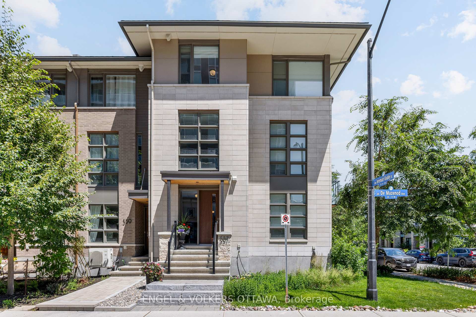 537 De Mazenod Avenue, Glebe - Ottawa East and Area, ON K1S 5H3 — Glebe - Ottawa East and Area, Ontario