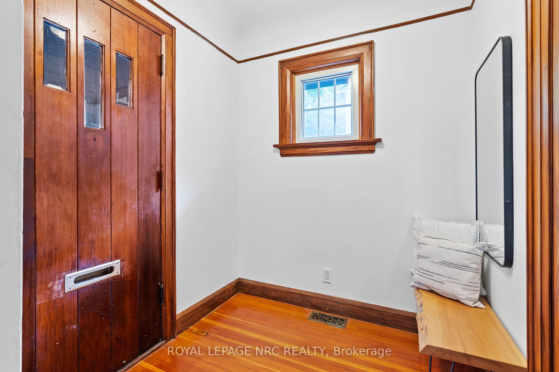 3 Gardiner Place, St. Catharines — photo 4 of 5