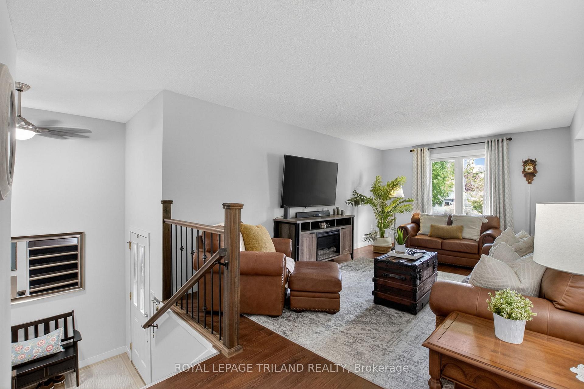 31 Beechbank Crescent, London South — photo 5 of 5