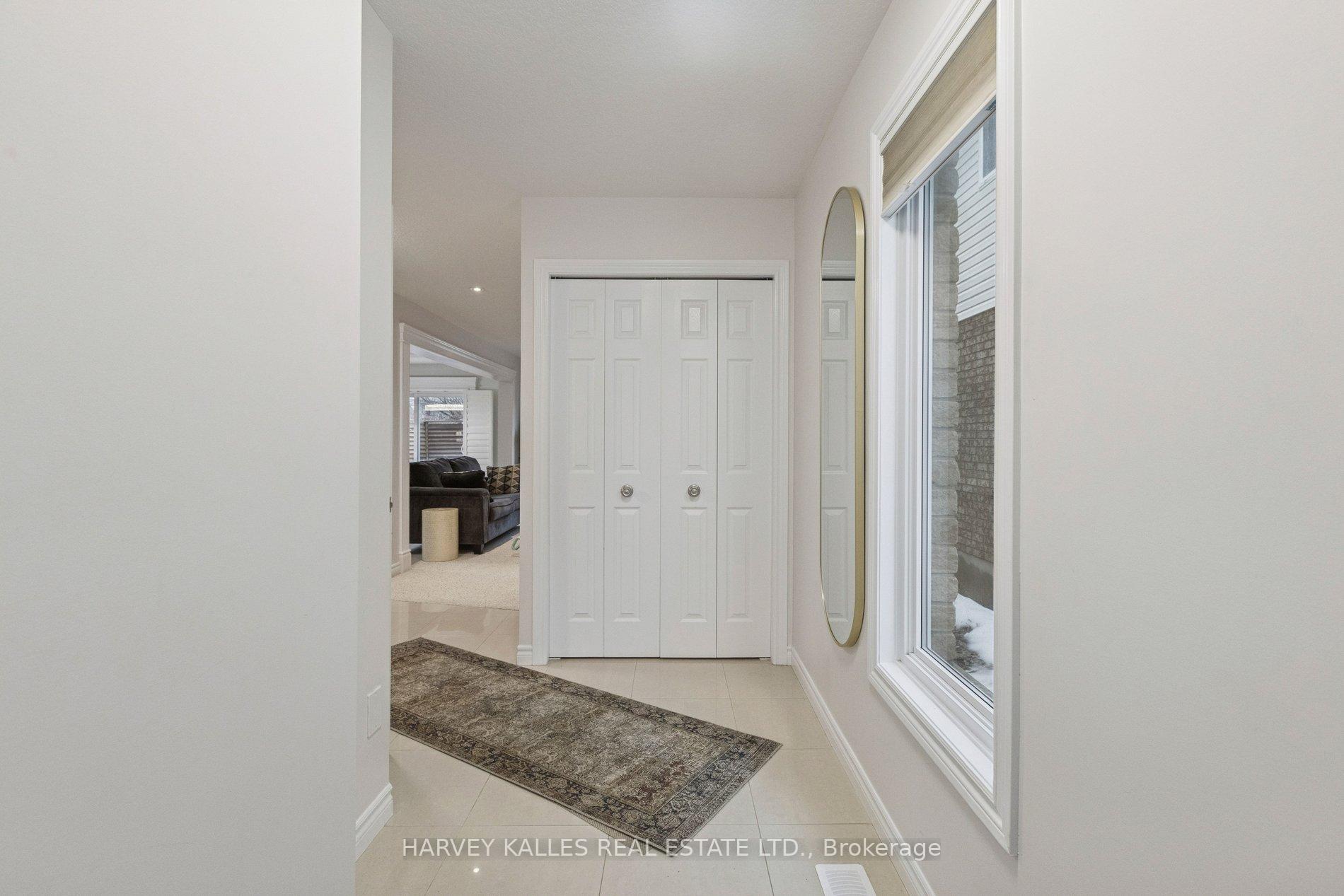 409 Tealby Crescent, Waterloo — photo 5 of 5