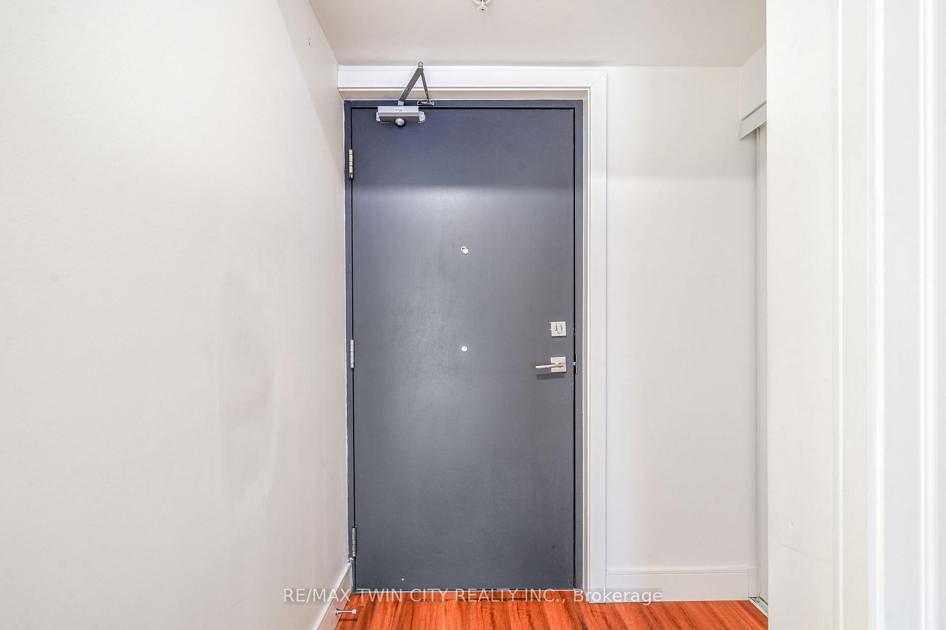 1 Wellington Street 417, Brantford — photo 4 of 5