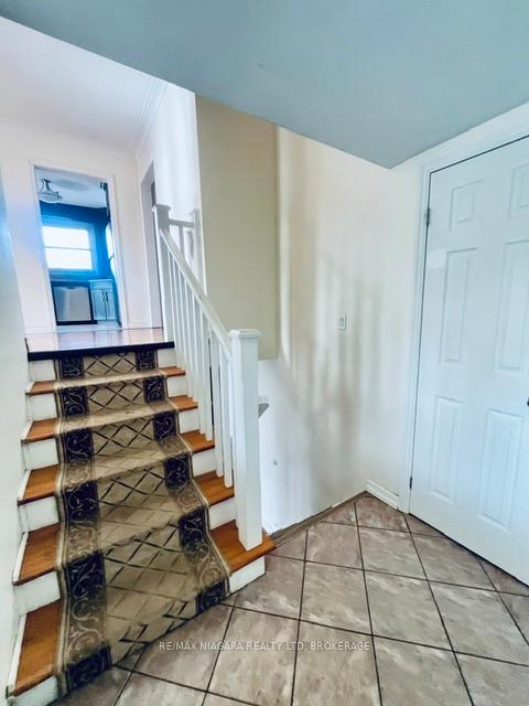 25 Idylwood Road, Welland — photo 2 of 5