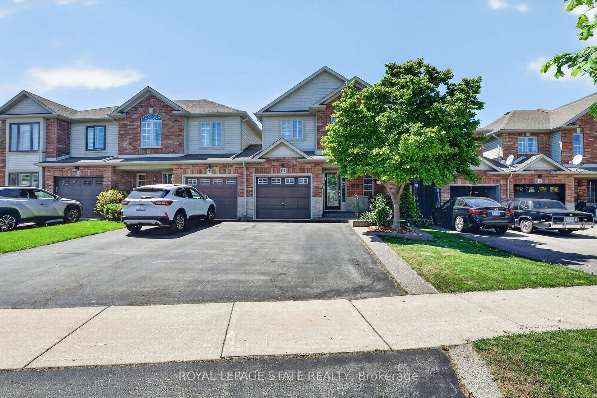 122 Magnolia Crescent, Grimsby — photo 2 of 5