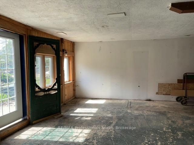 3044 Gelert Road, Minden Hills — photo 3 of 5