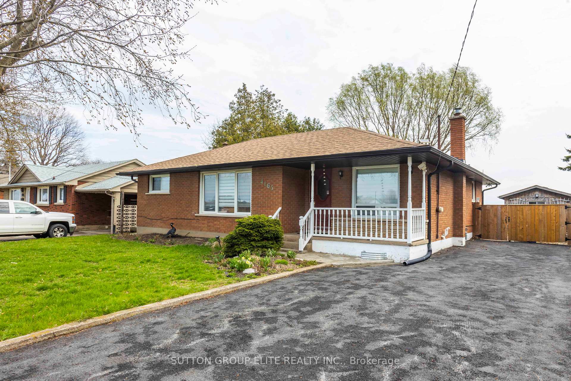 4165 Victoria Avenue, Lincoln — photo 2 of 5