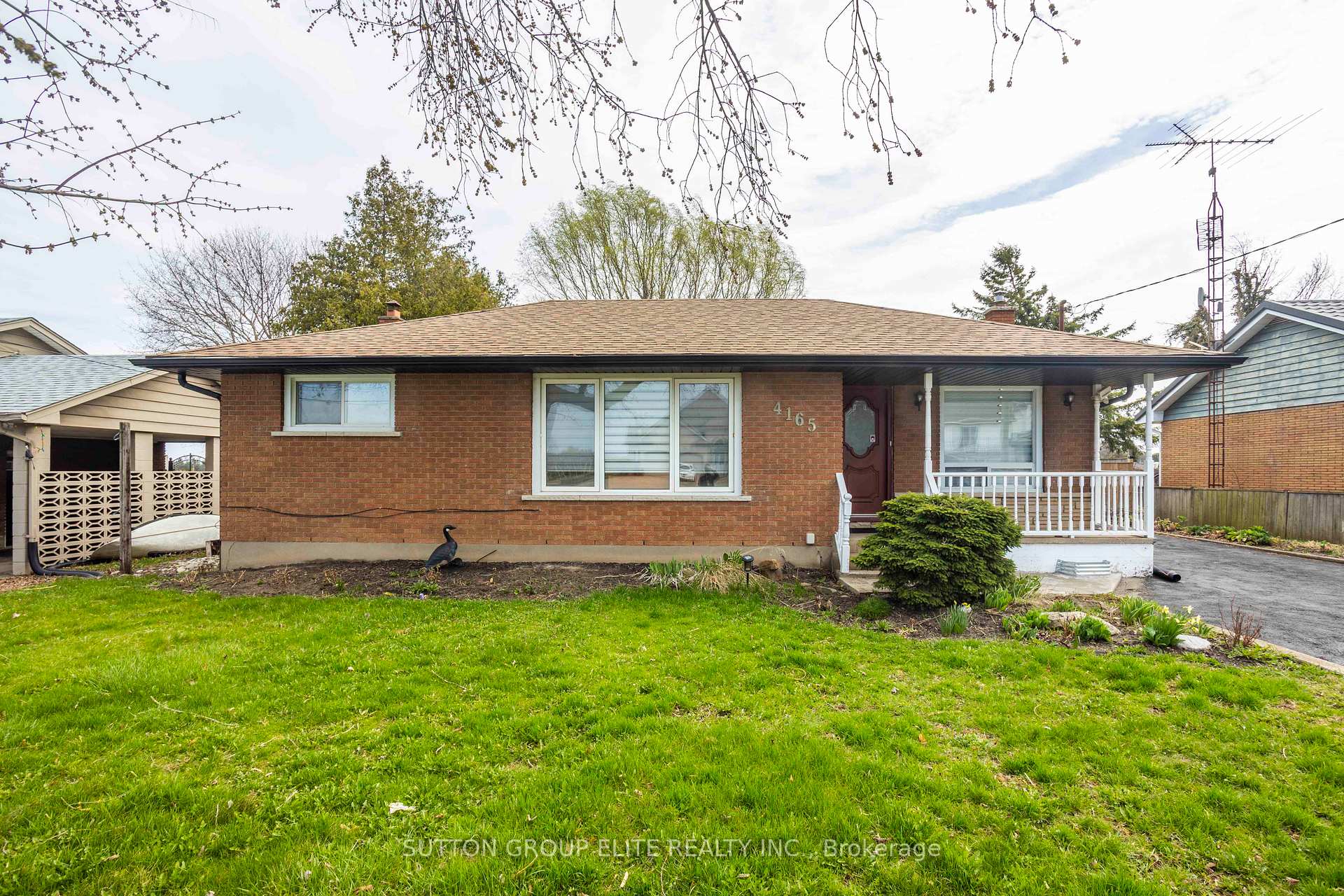 4165 Victoria Avenue, Lincoln — photo 3 of 5